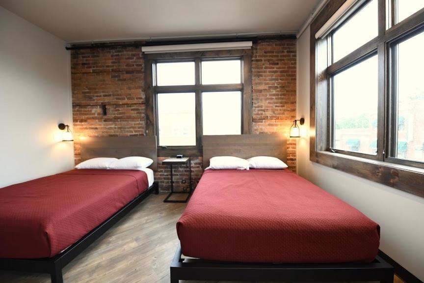 Room 4 @ 30 West Main Street
