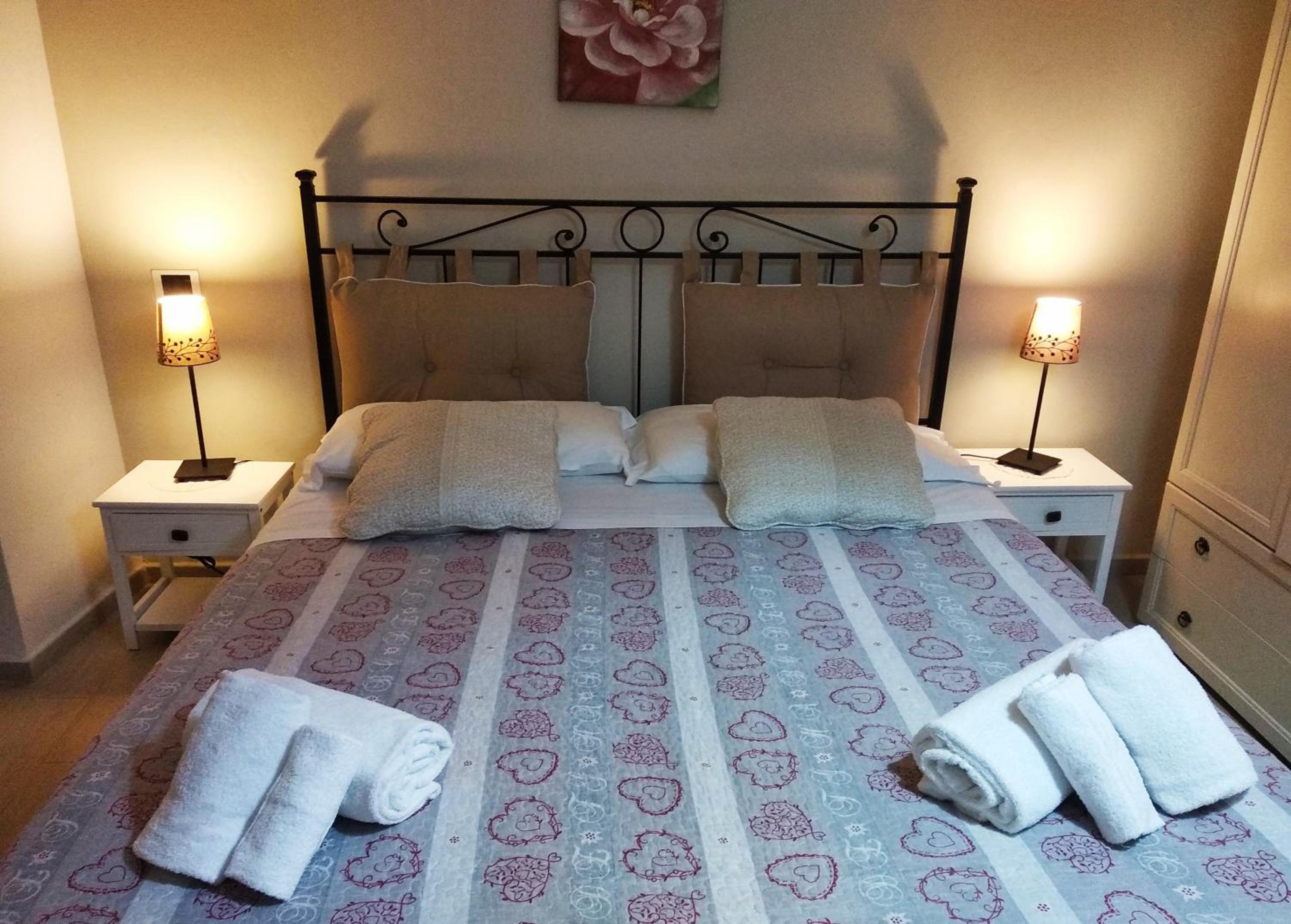 King Room with Balcony - Photo 1