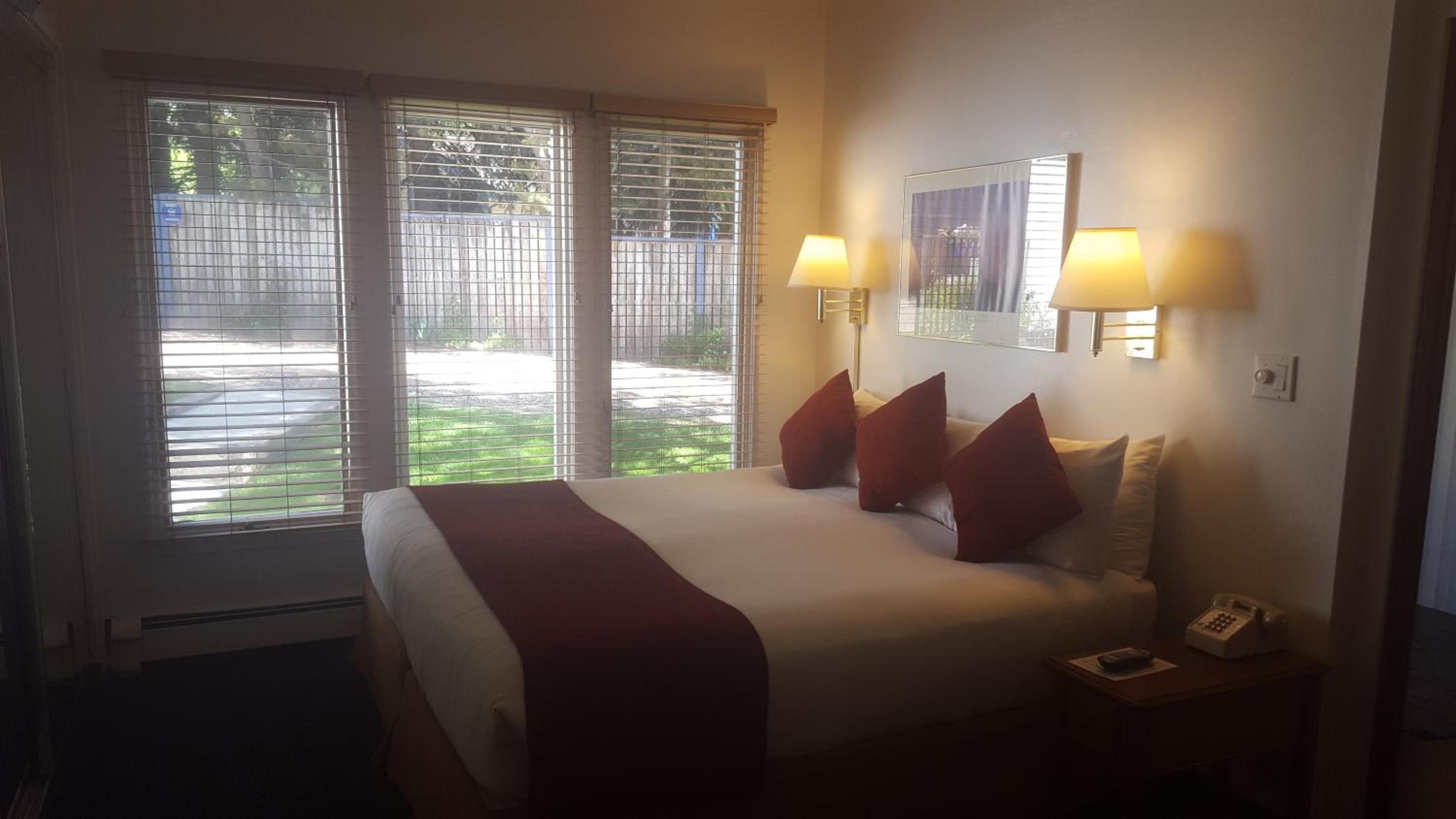 One-Bedroom Condo - Photo 10