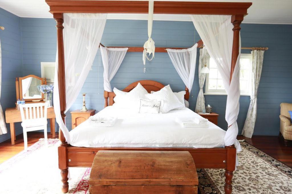 Deluxe King Room - Photo 1