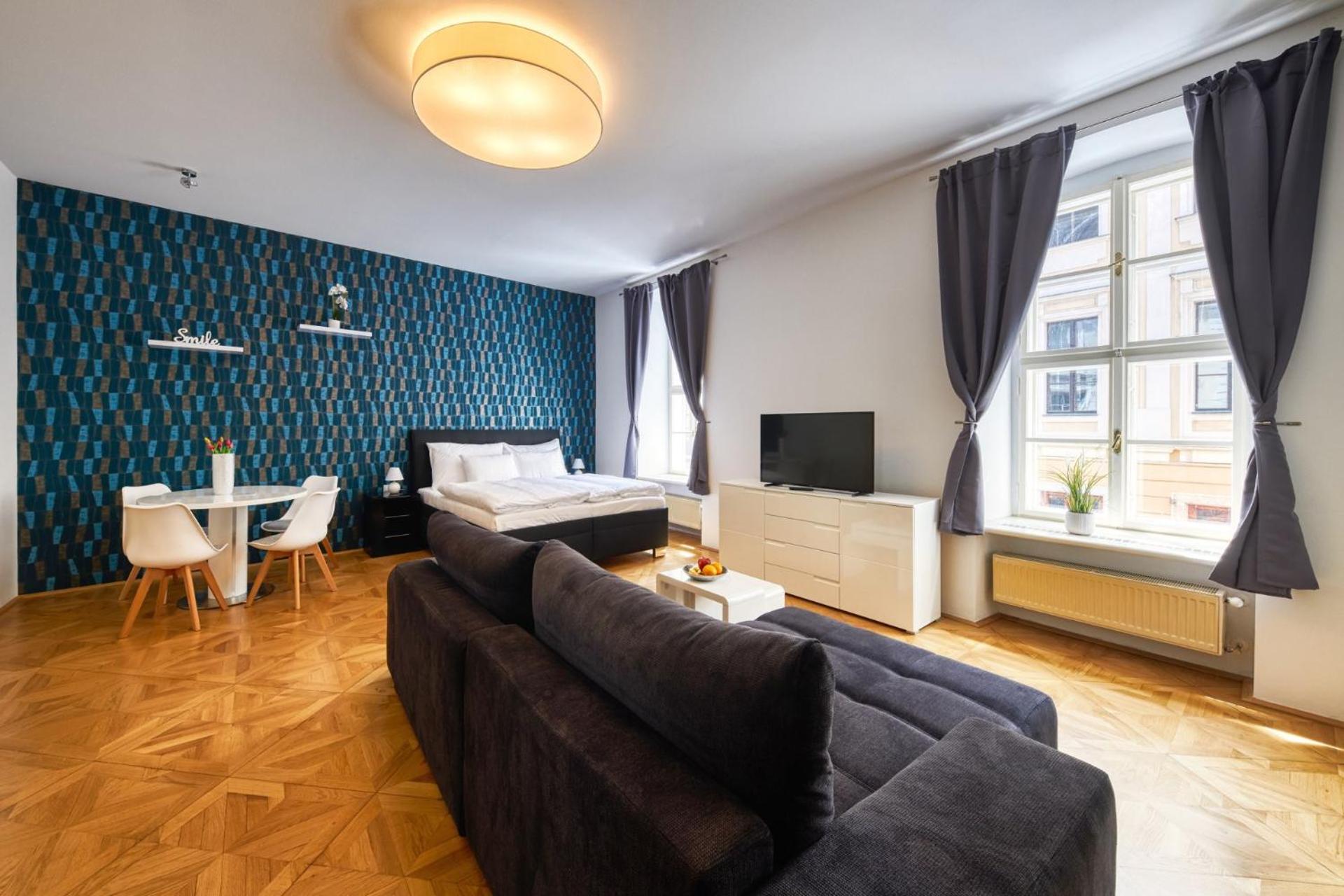 Two-Bedroom Apartment - Photo 3