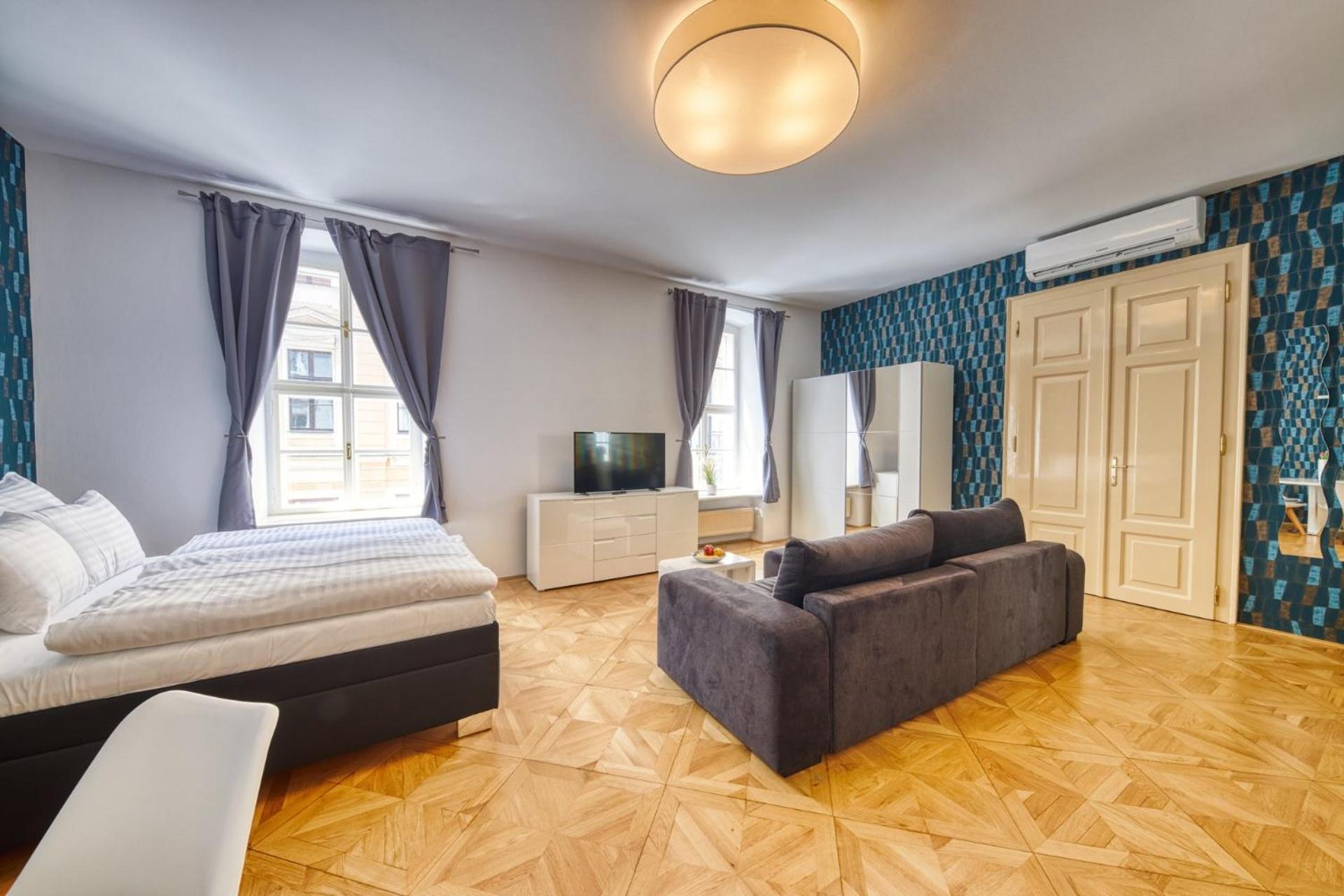 Two-Bedroom Apartment - Photo 4