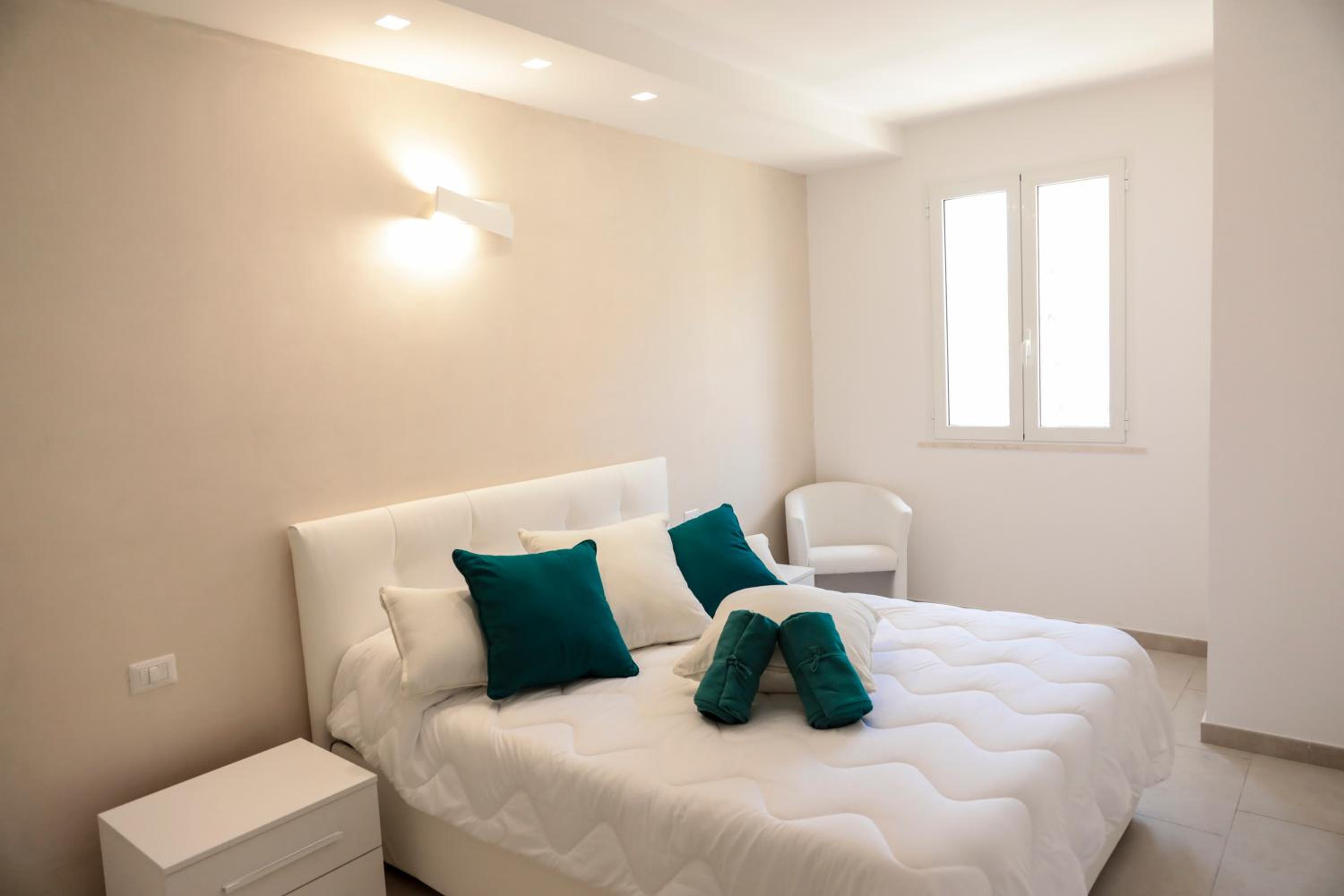 Superior King Room - Photo 1