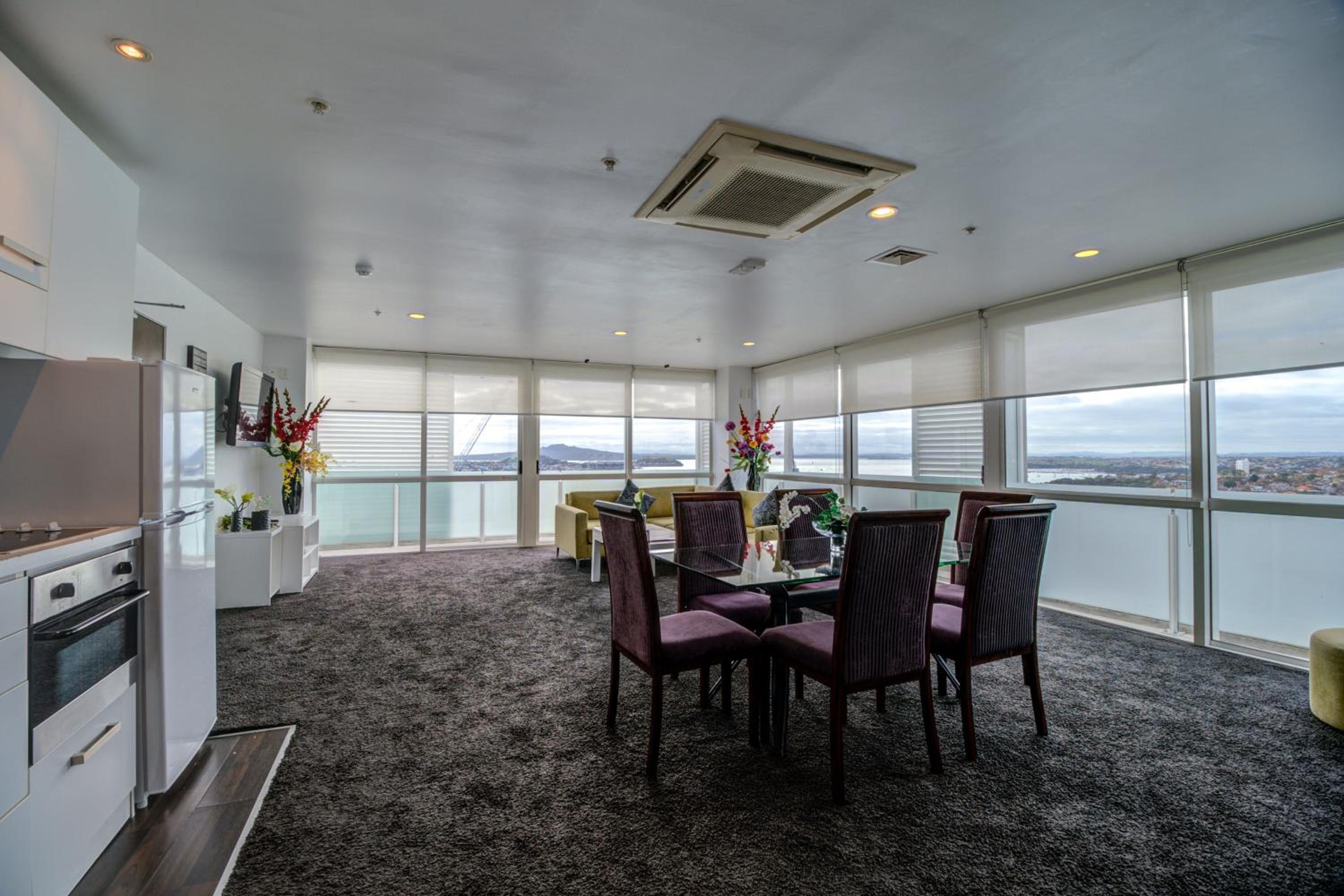 Penthouse Apartment - Photo 1