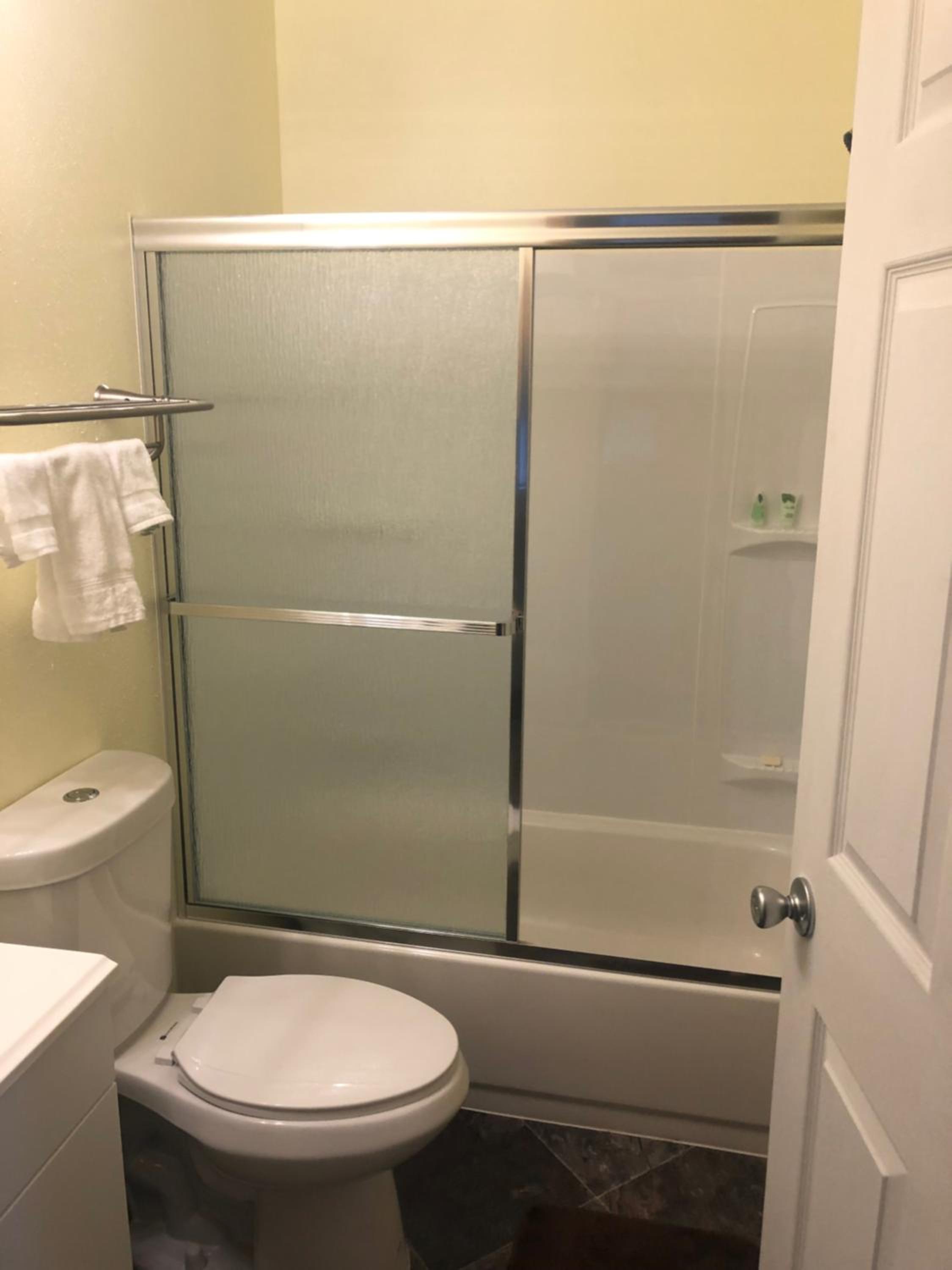 Double Room with Private Bathroom photo 2