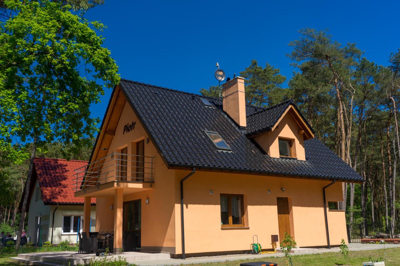 Three-Bedroom House photo 3