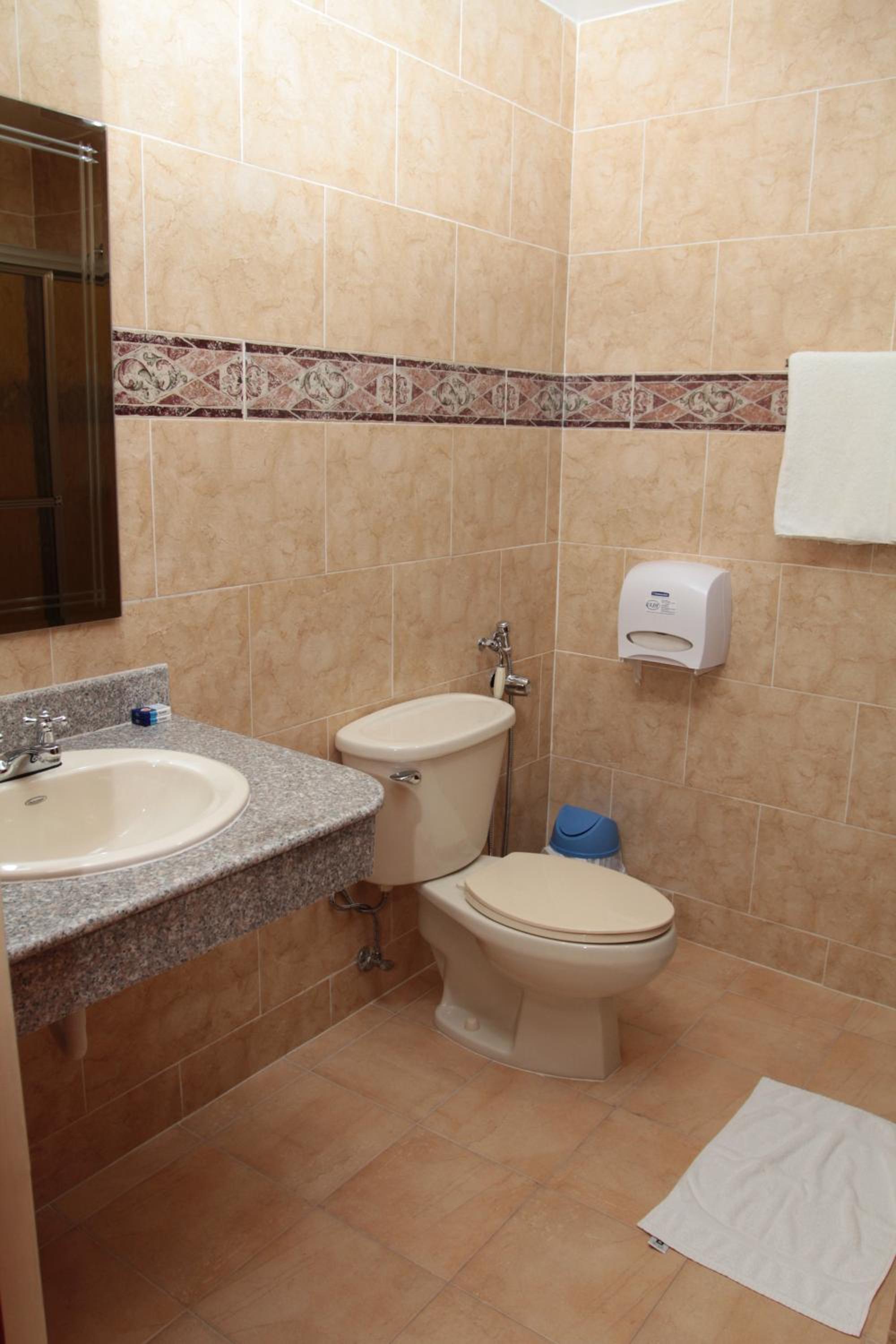 Standard Room with Two Double Beds photo 3