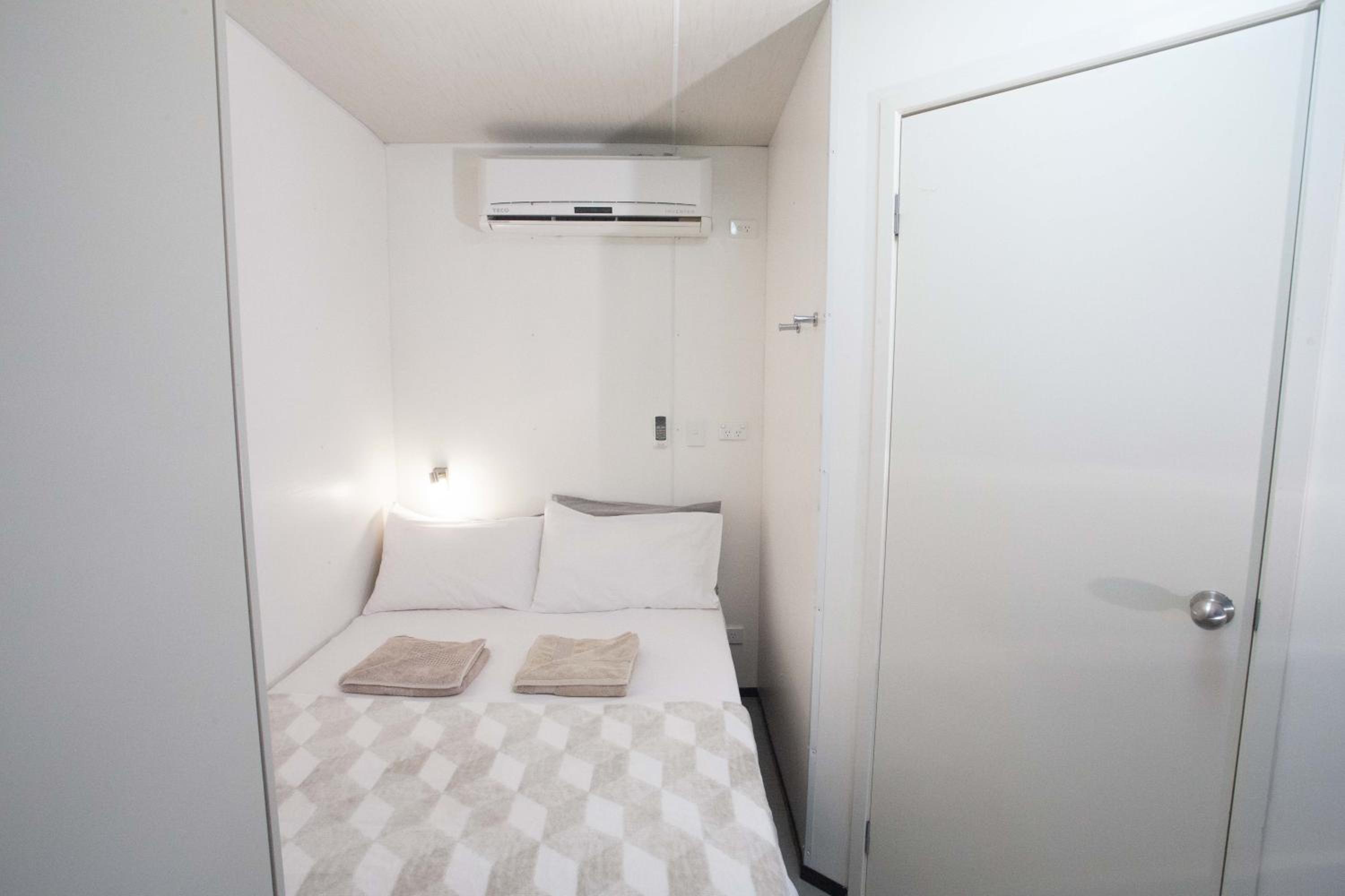 Double Room with Private Bathroom - Photo 5