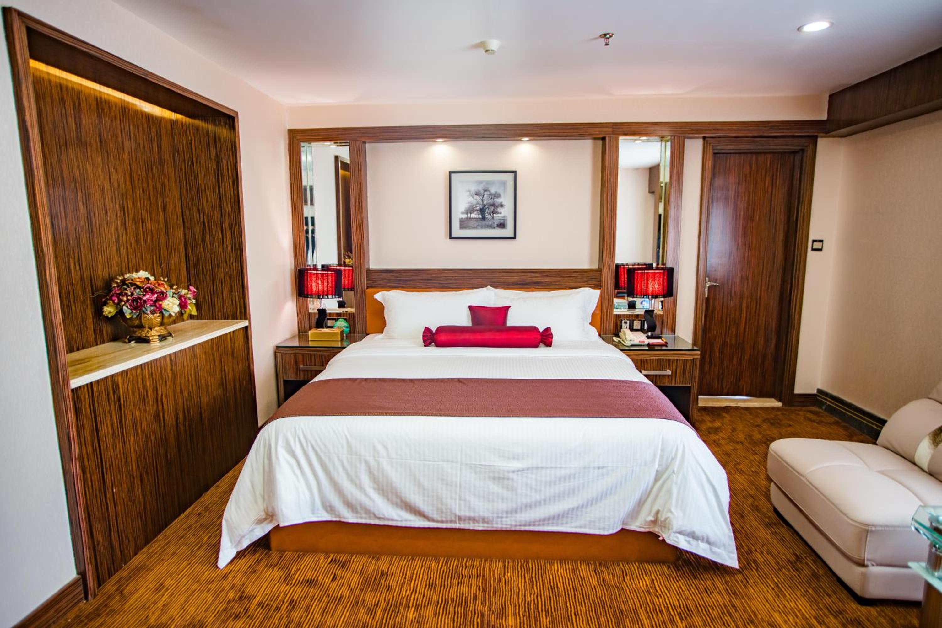 Executive Suite