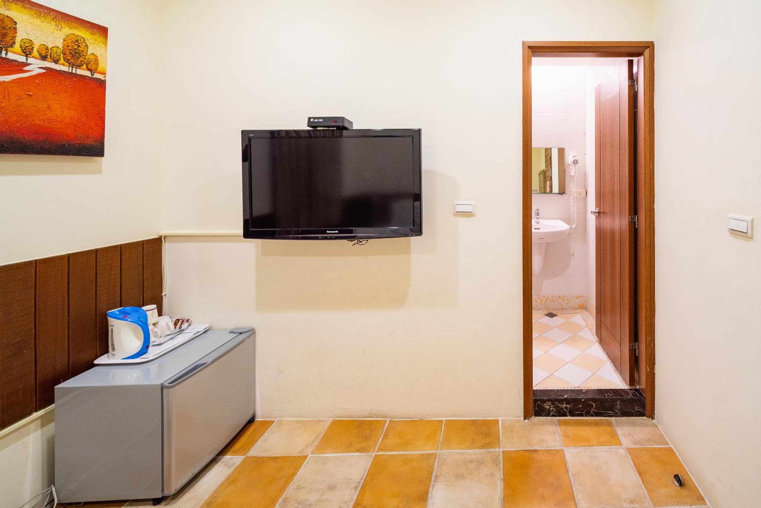 Double Room - Ground Floor photo 3