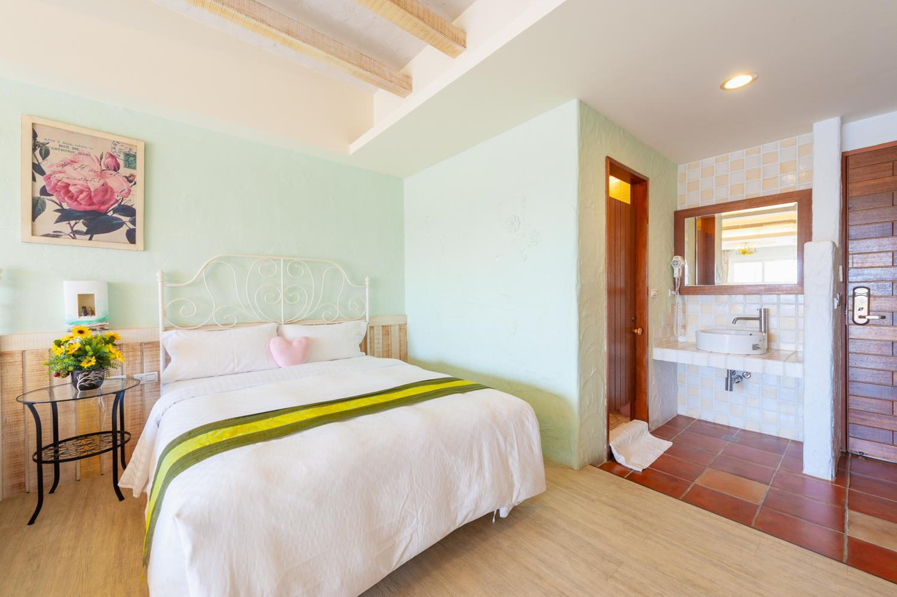 Quadruple Room with Balcony photo 3