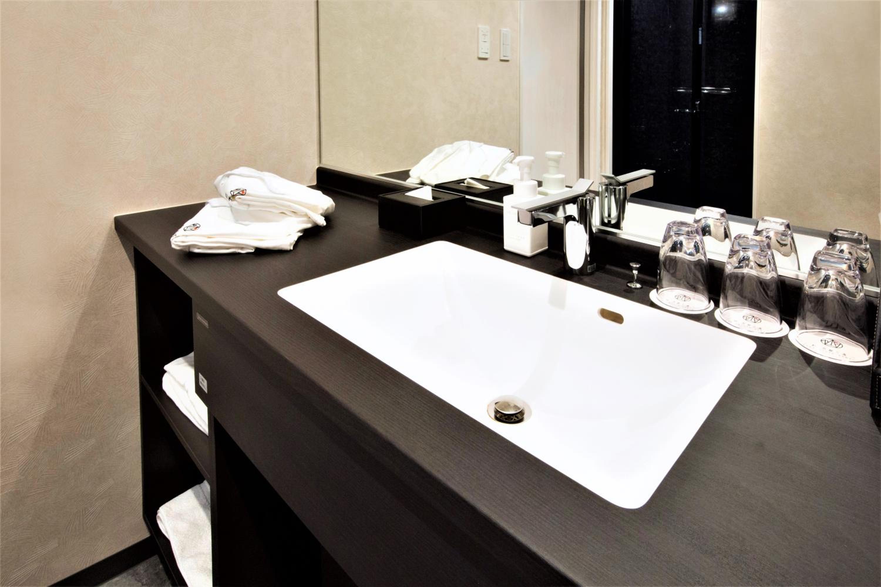 Deluxe Twin Room - Photo 6