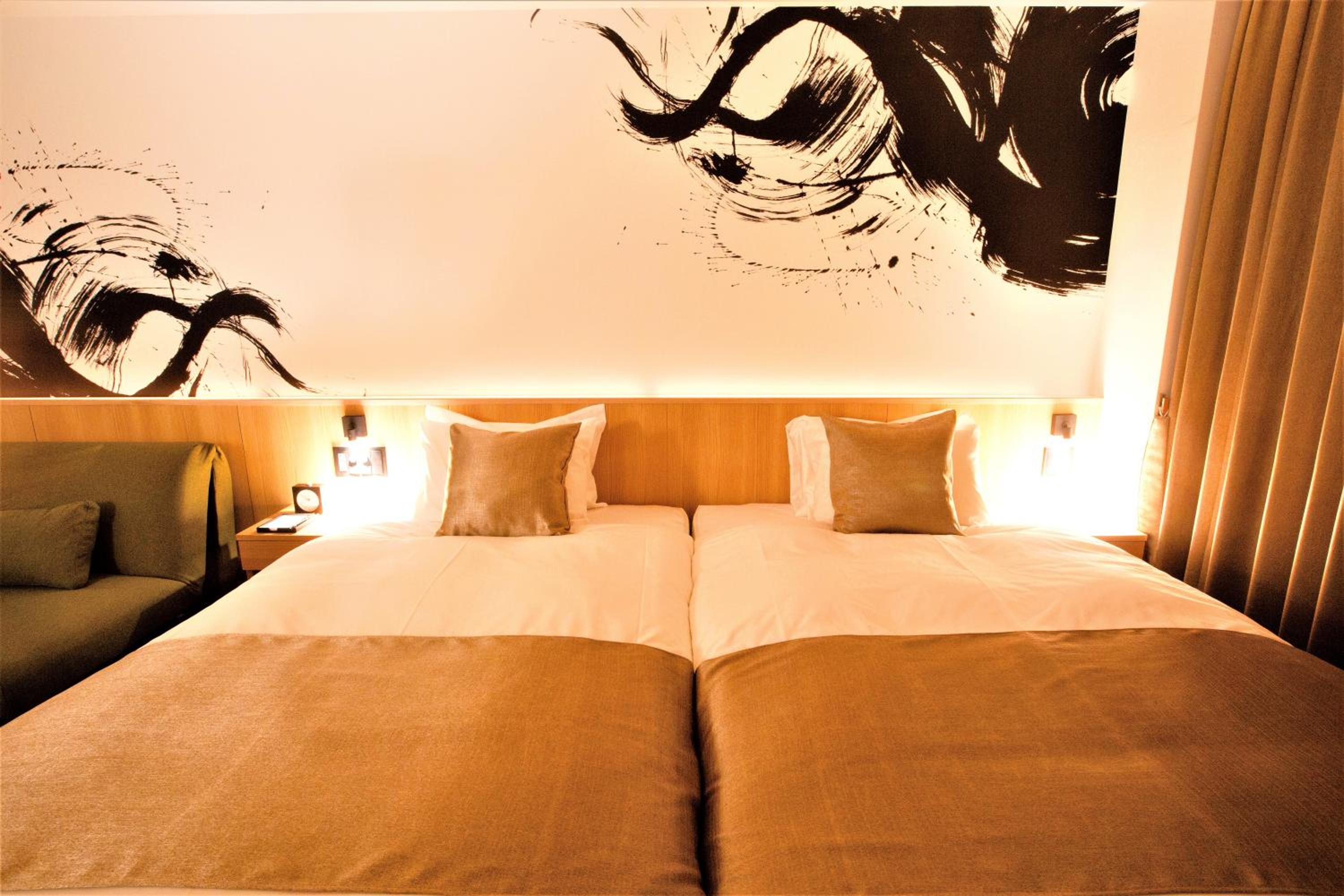 Standard Twin Room - Photo 5