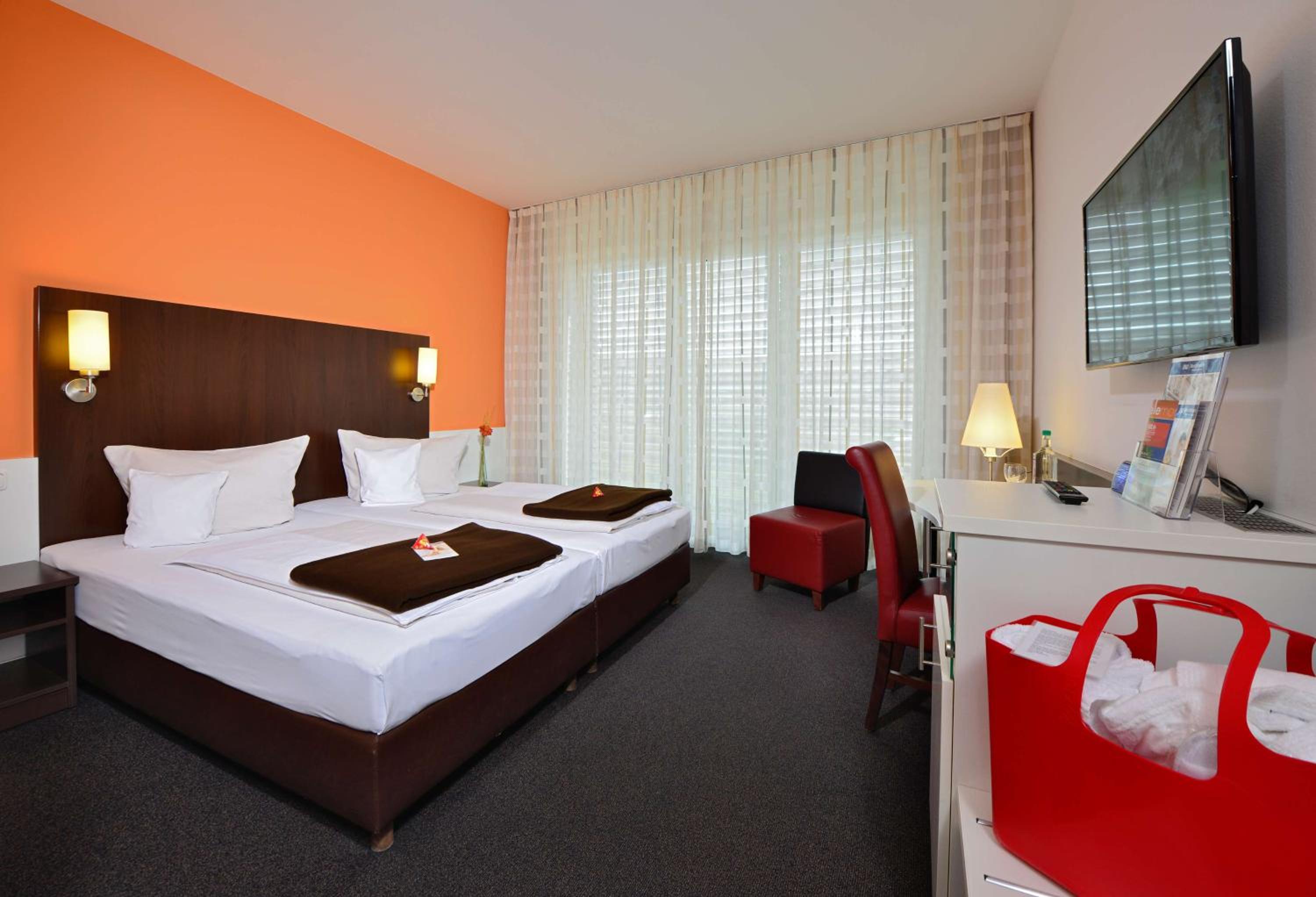 Comfort Twin Room