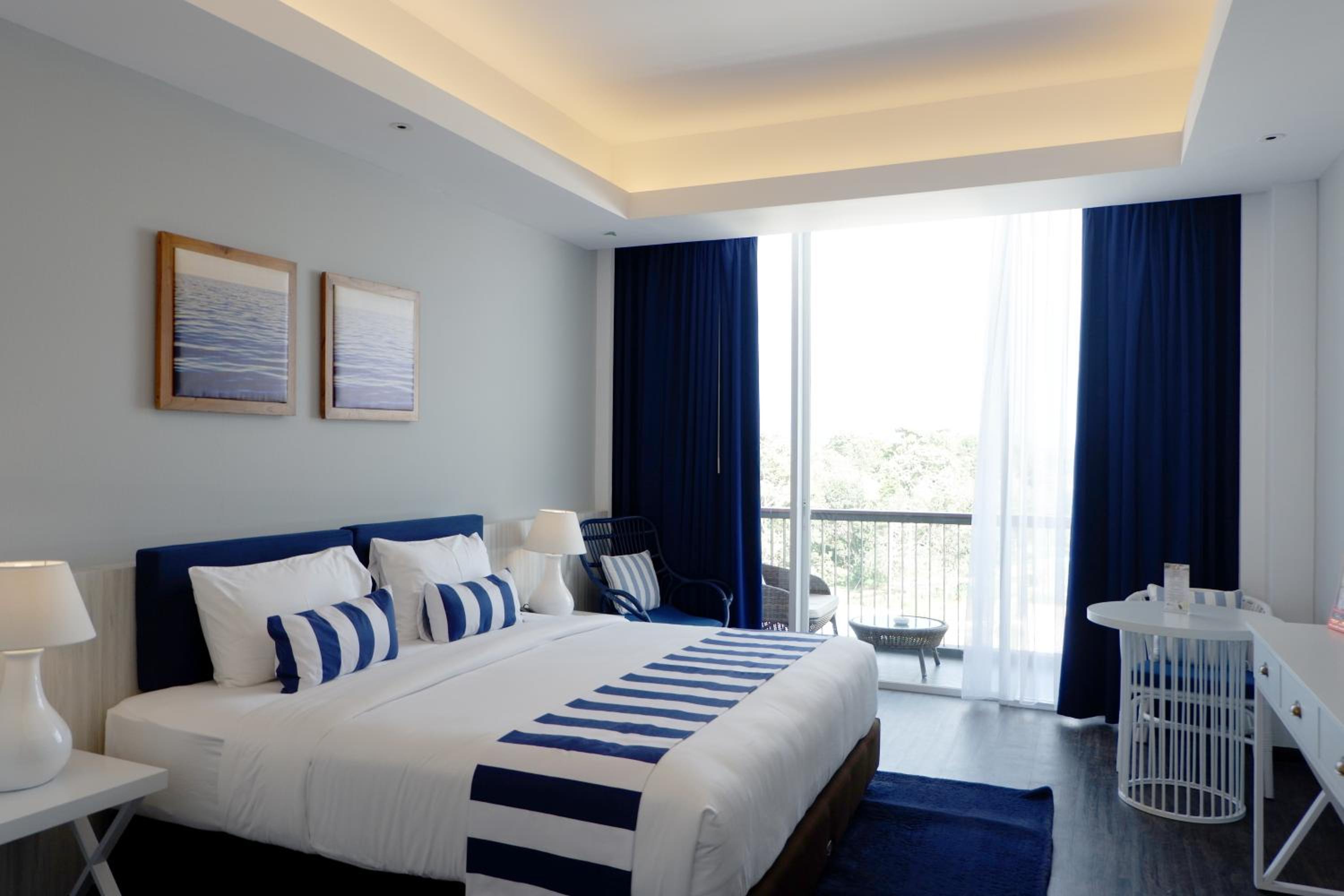 Deluxe King Garden View - Photo 4