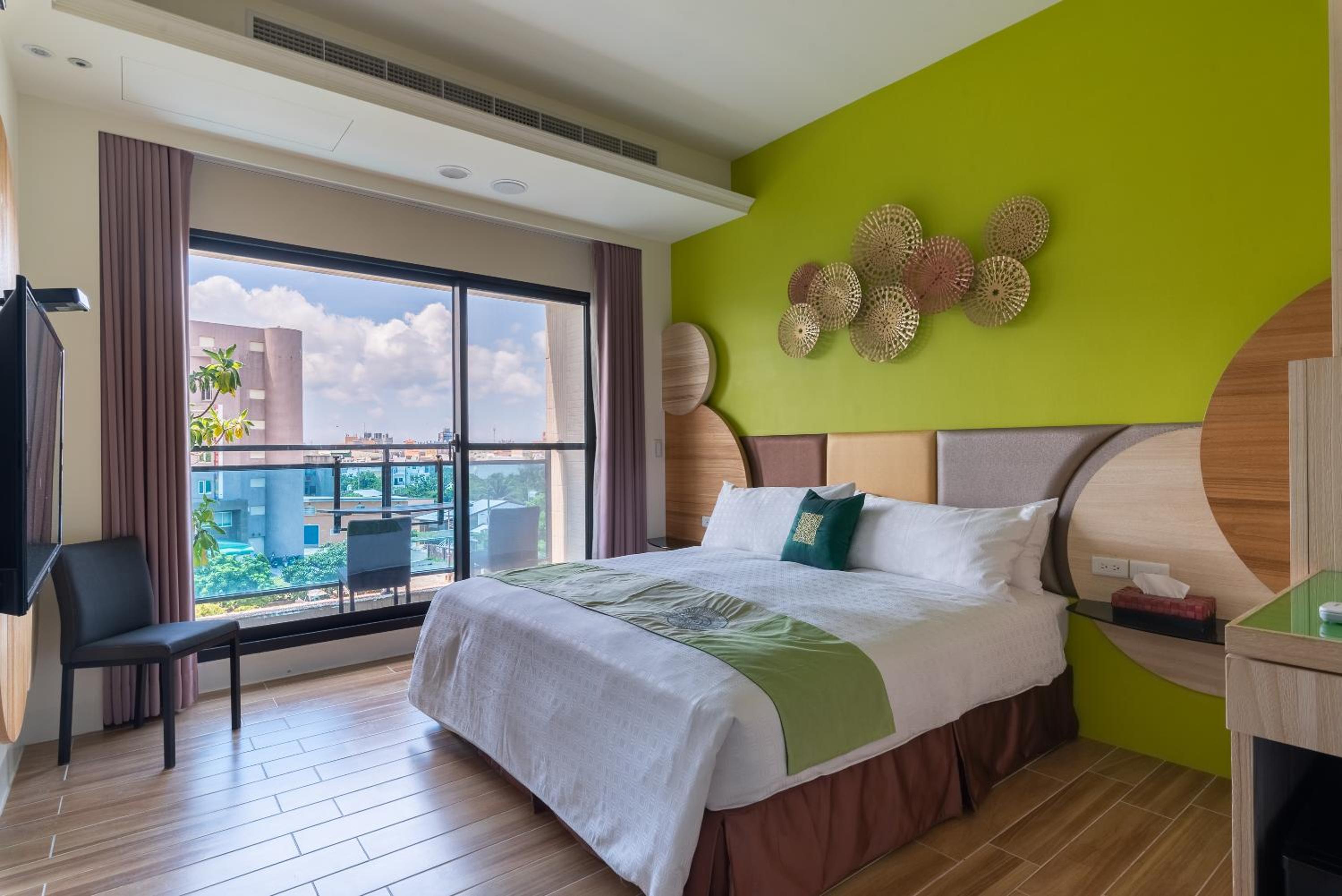 Deluxe Double Room with Balcony - Photo 1