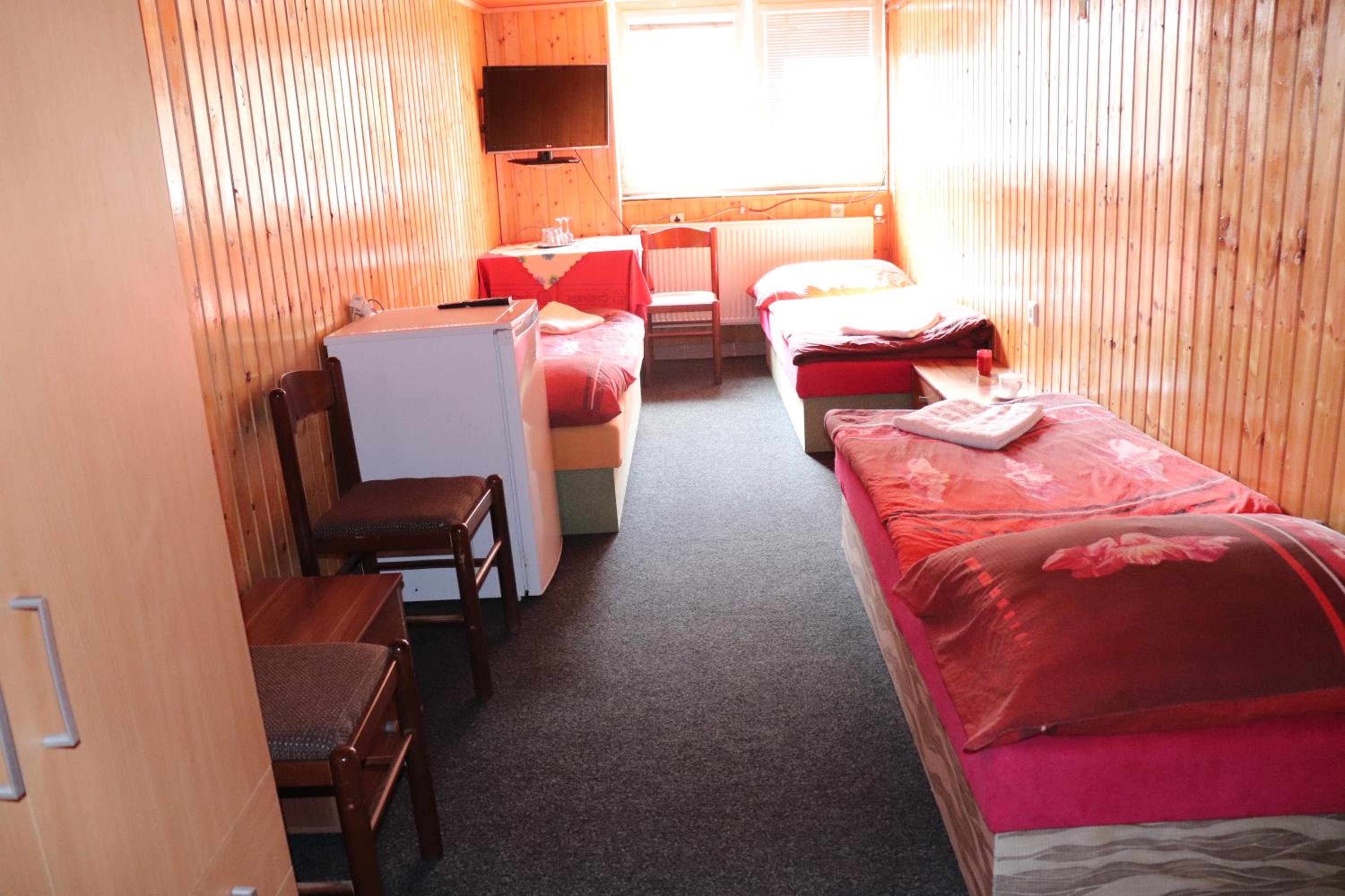 Triple Room with Bathroom photo 1