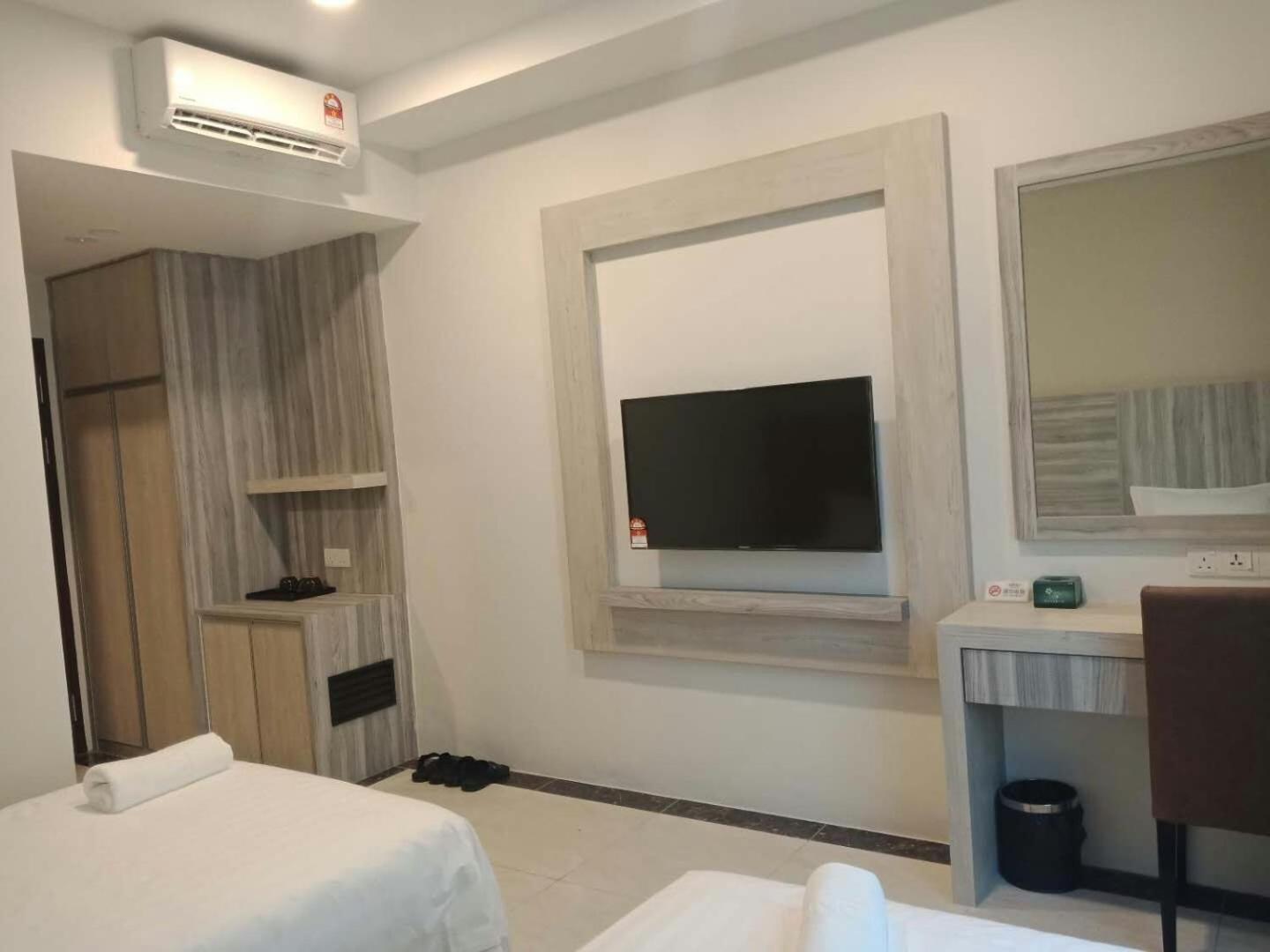 Standard Double Room photo 2