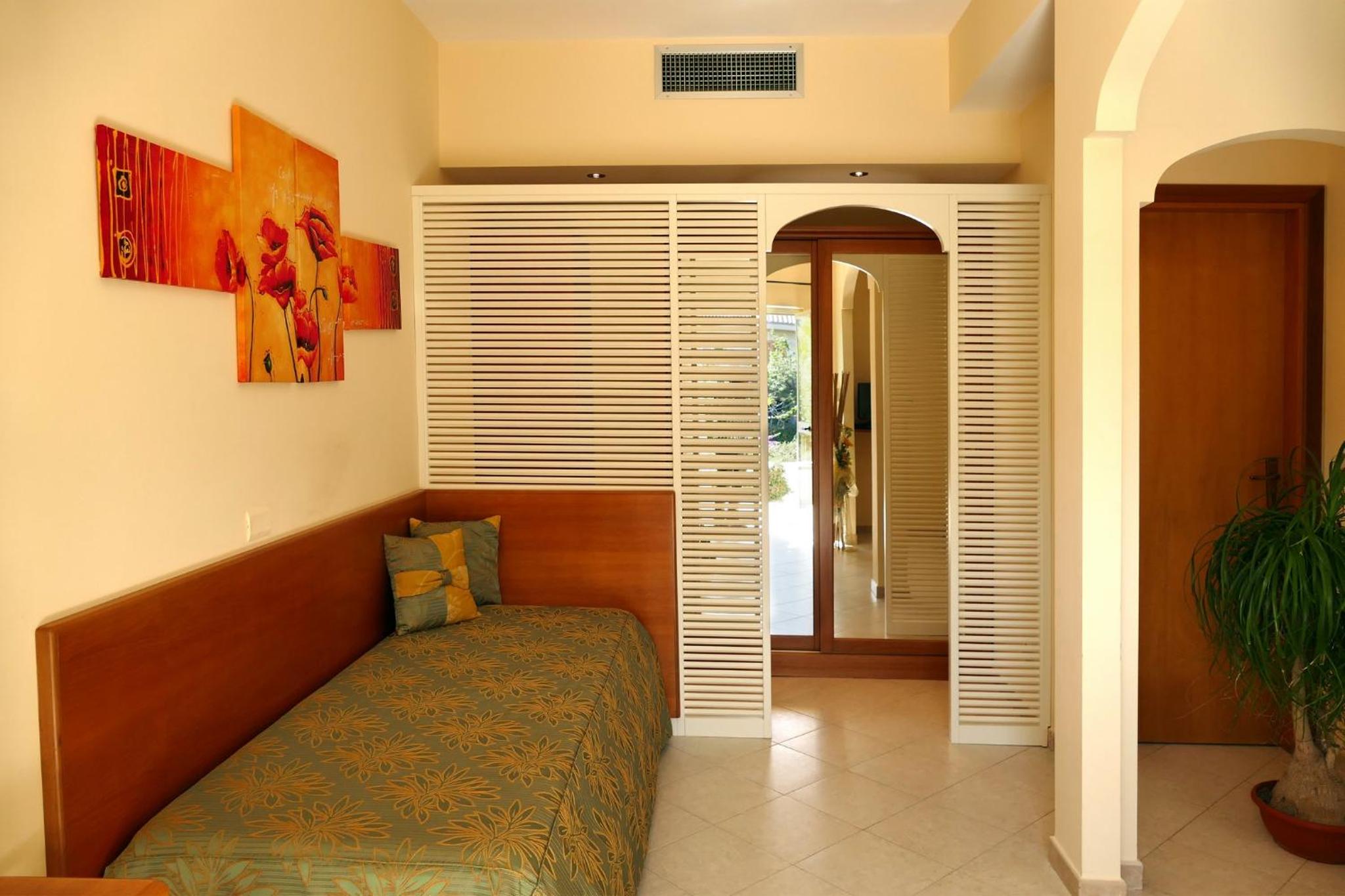 Junior Suite with Sea View - Photo 7
