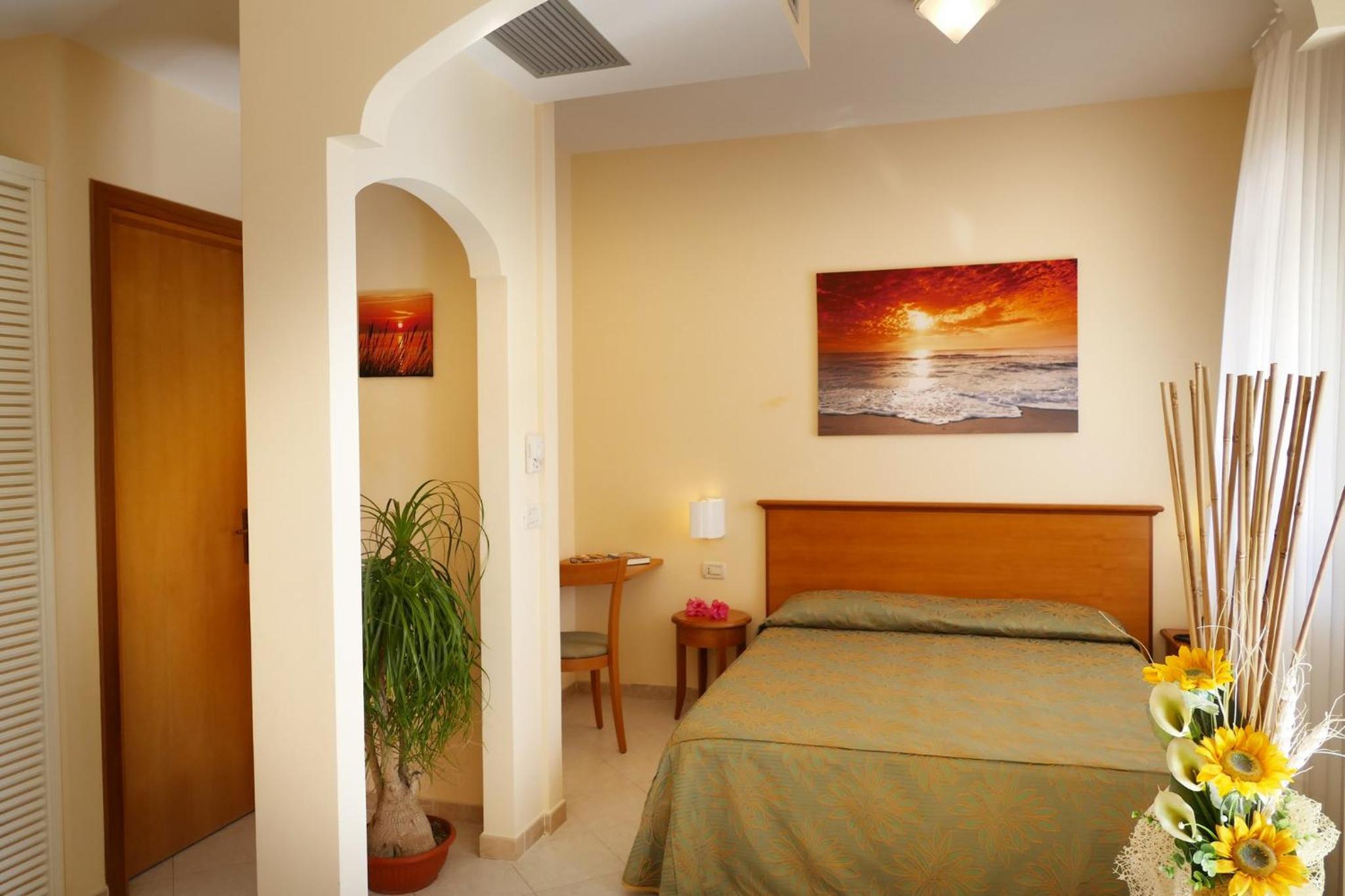 Junior Suite with Sea View - Photo 8