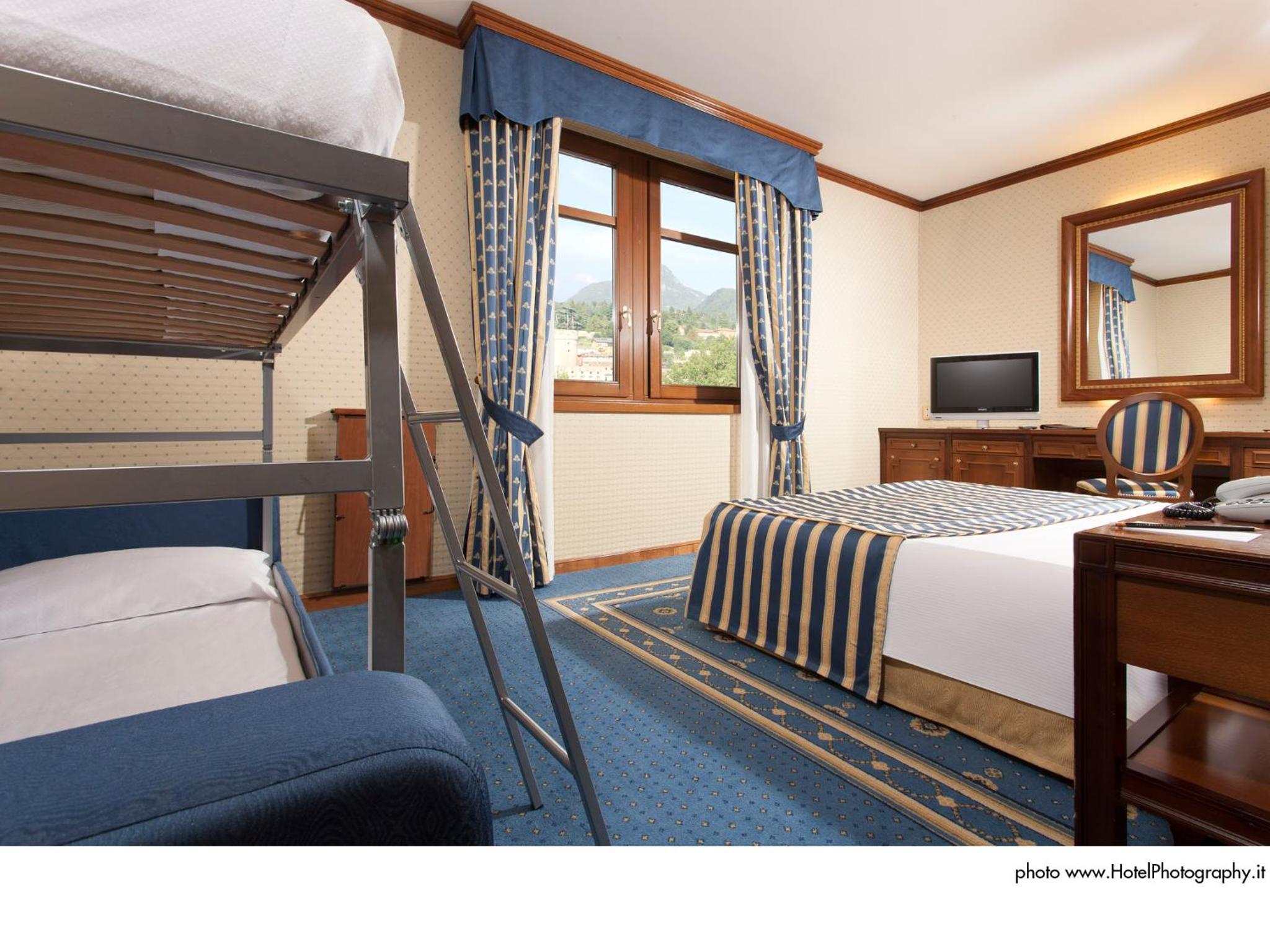 Deluxe Triple Room - Photo 3