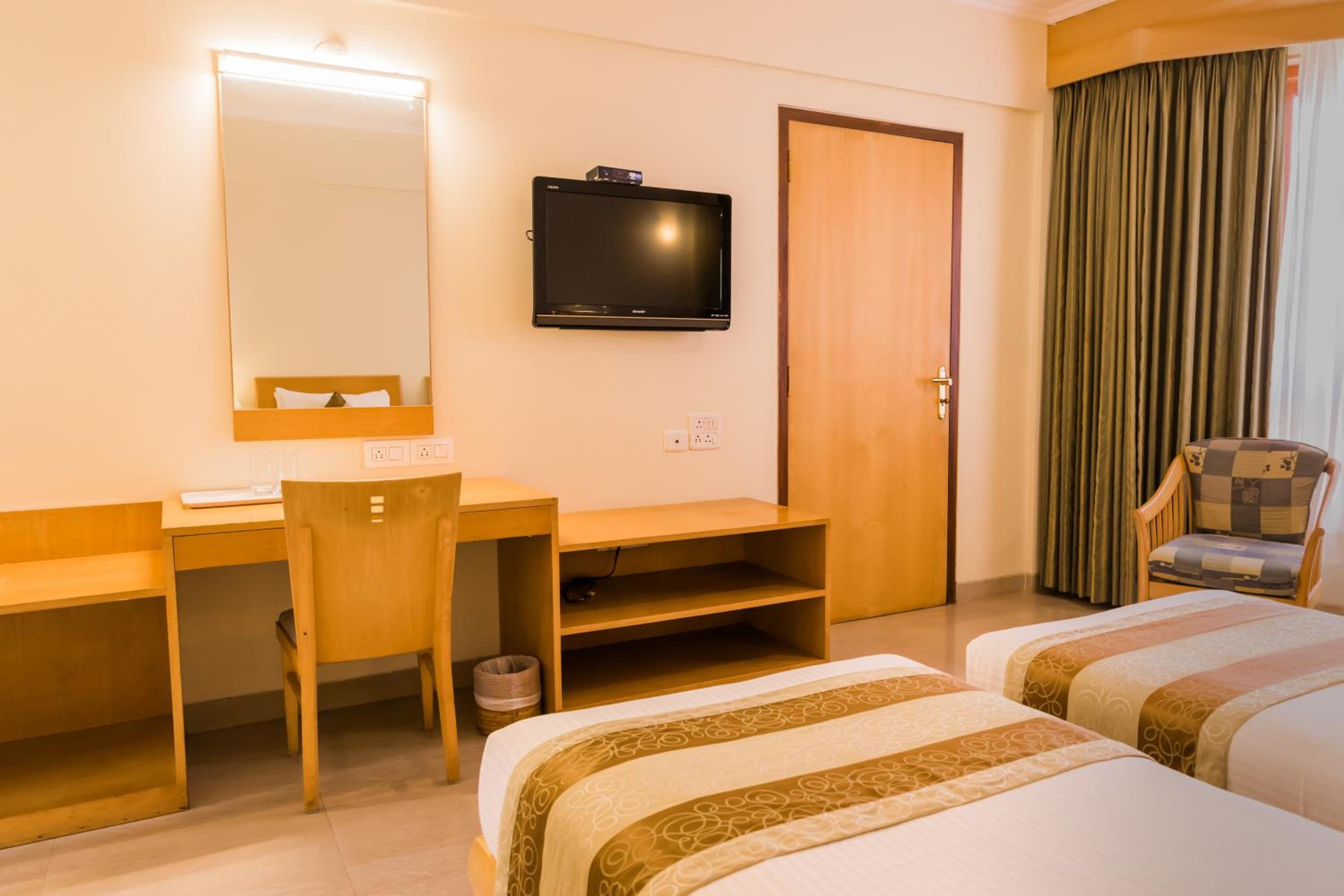 Superior Double or Twin Room (Complimentary welcome drink on arrival ) - Photo 5