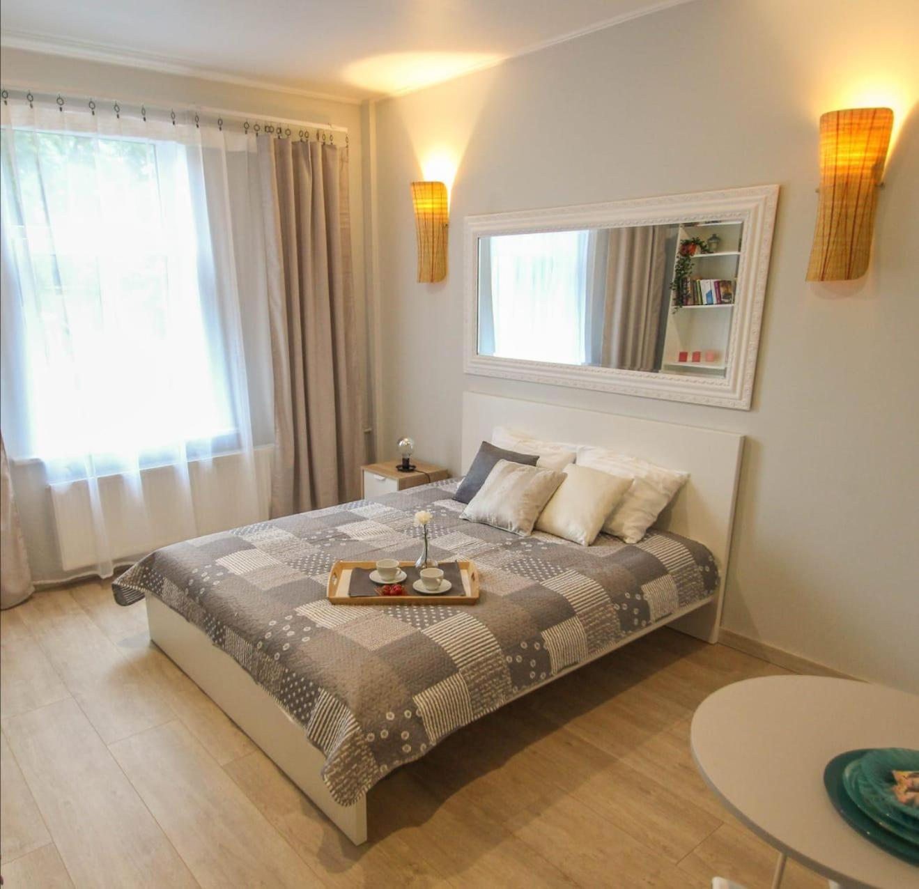 One-Bedroom Apartment - Photo 5