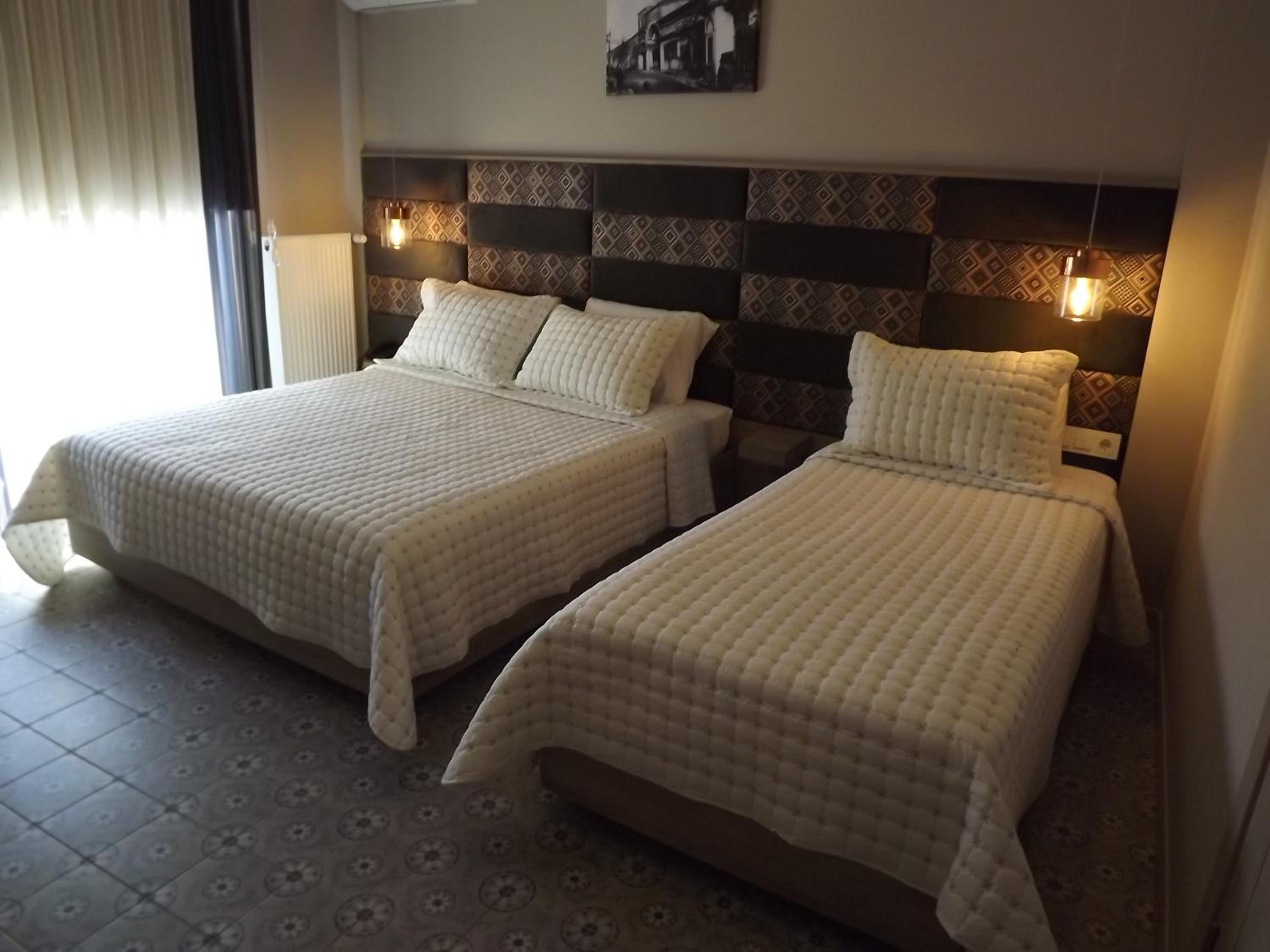 Standard Triple Room photo 3