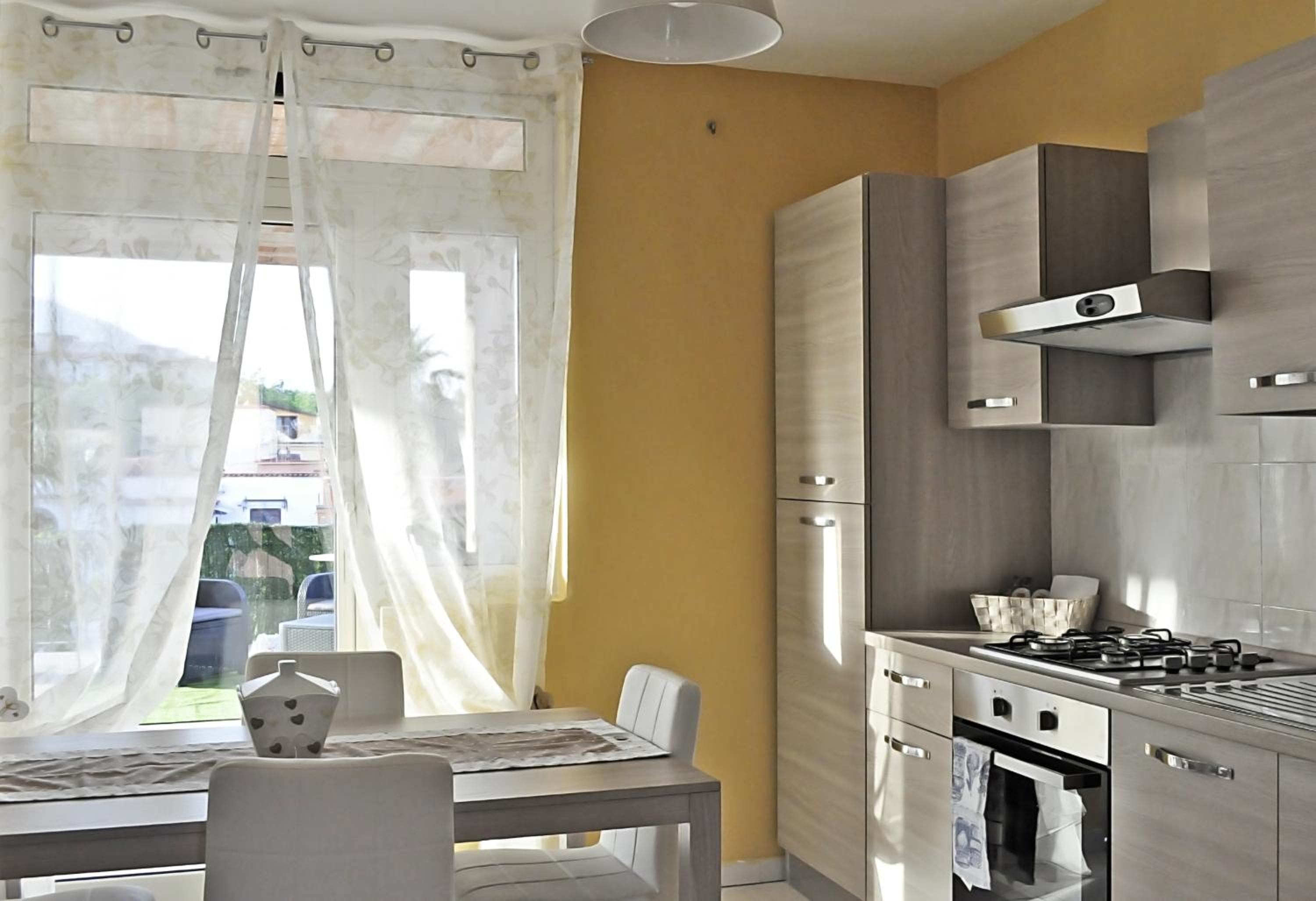 Two-Bedroom House photo 3