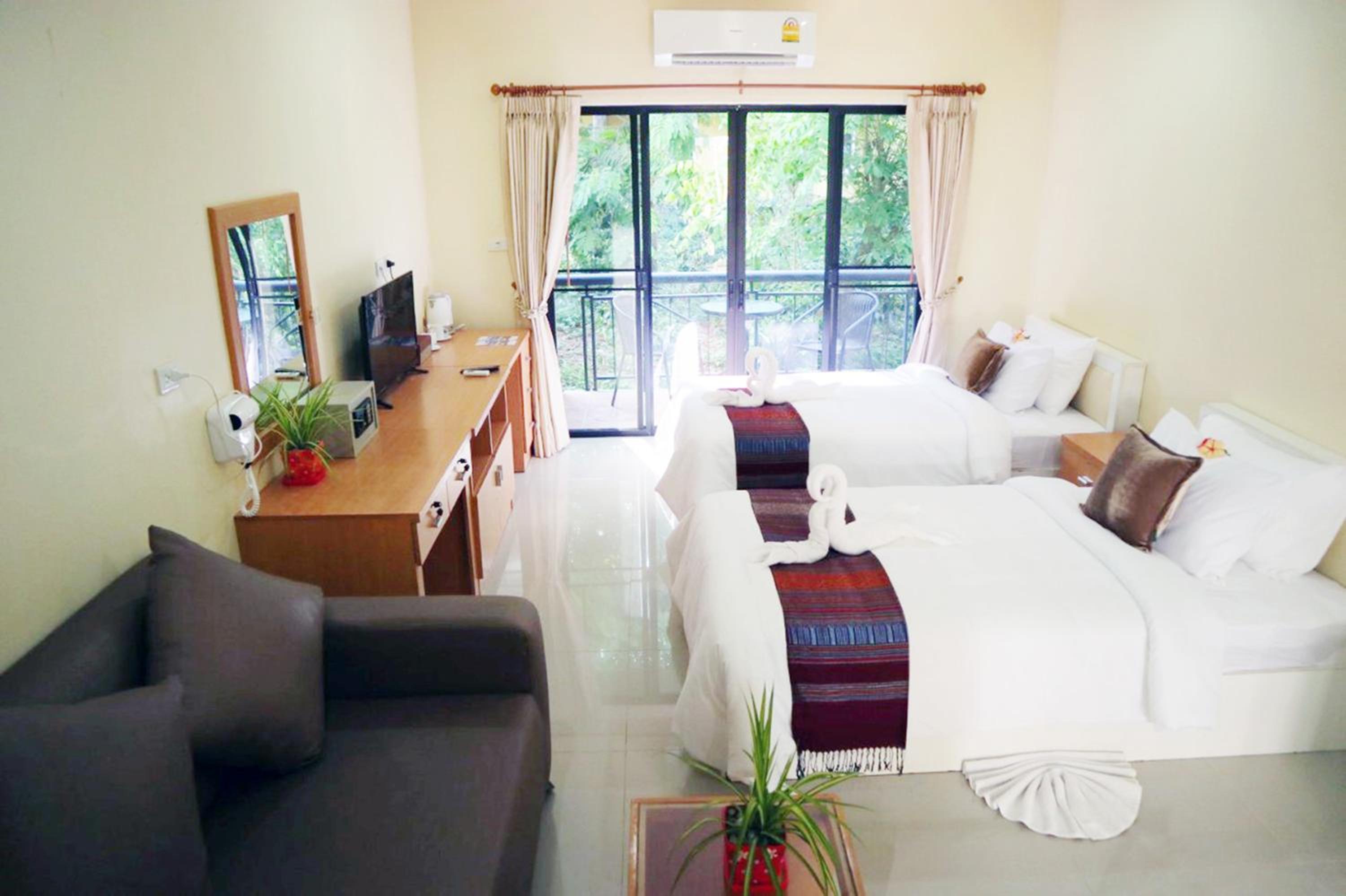 Deluxe Twin Room