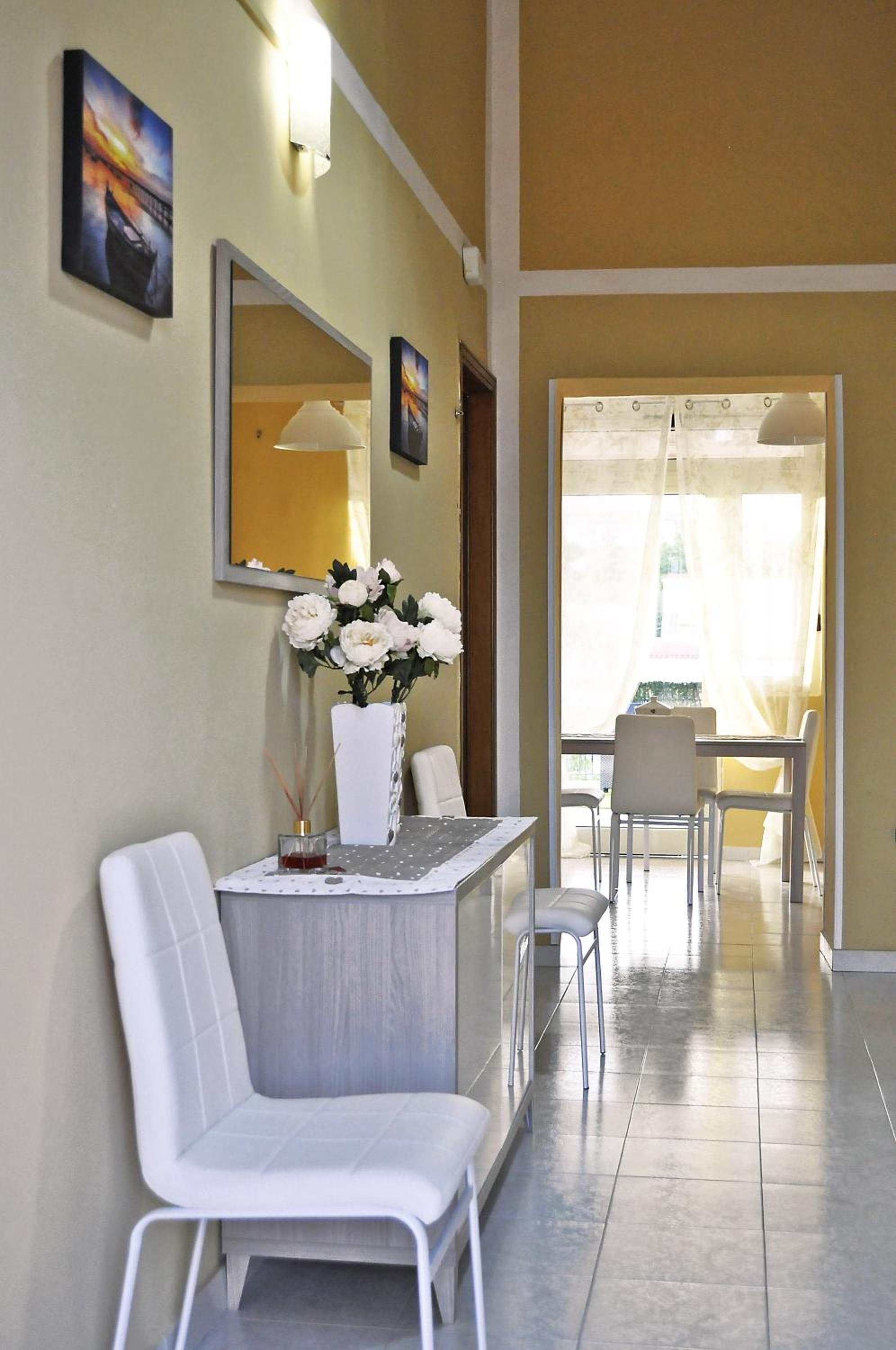 Two-Bedroom House photo 2