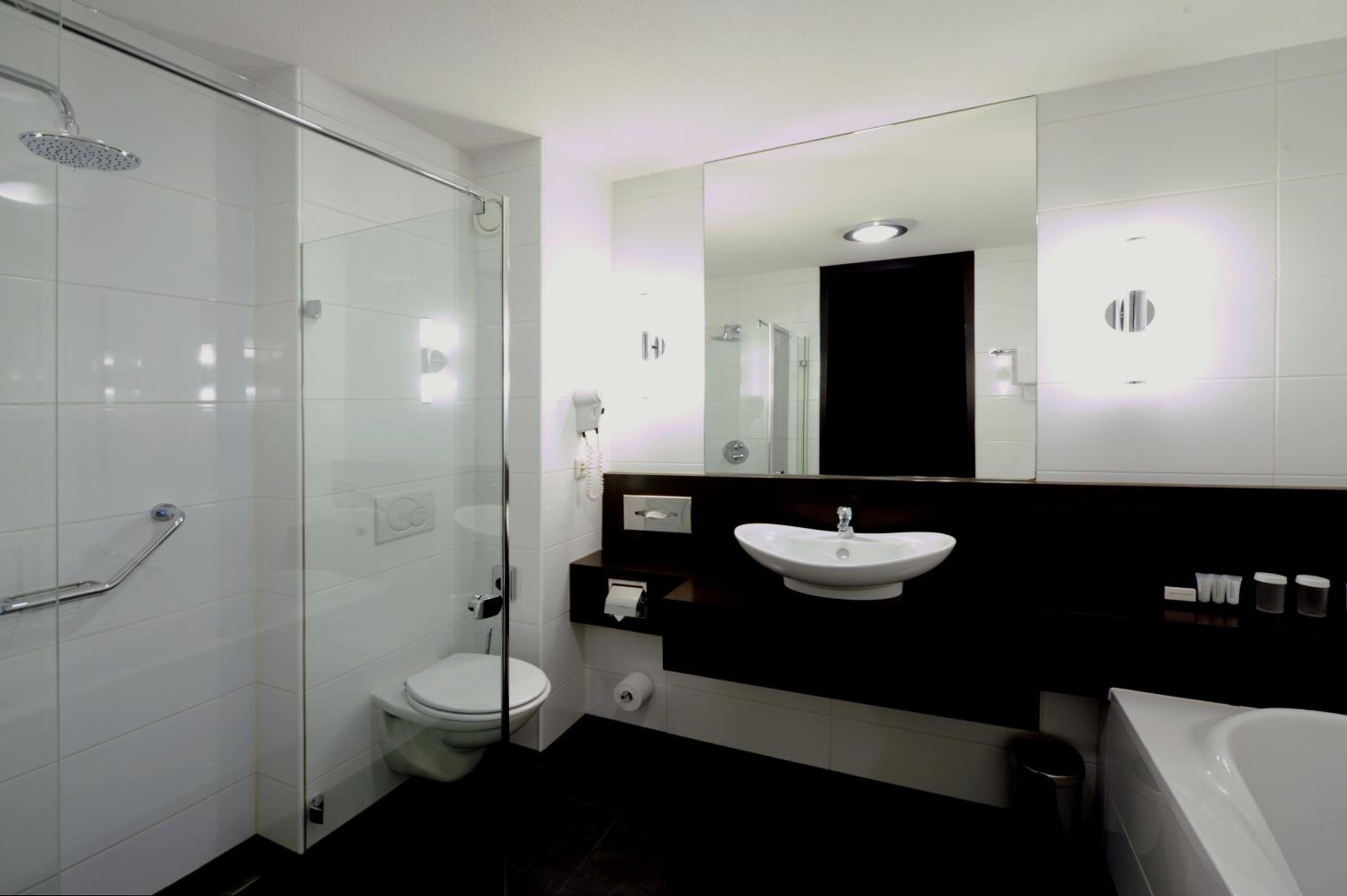 Comfort Room - Photo 8