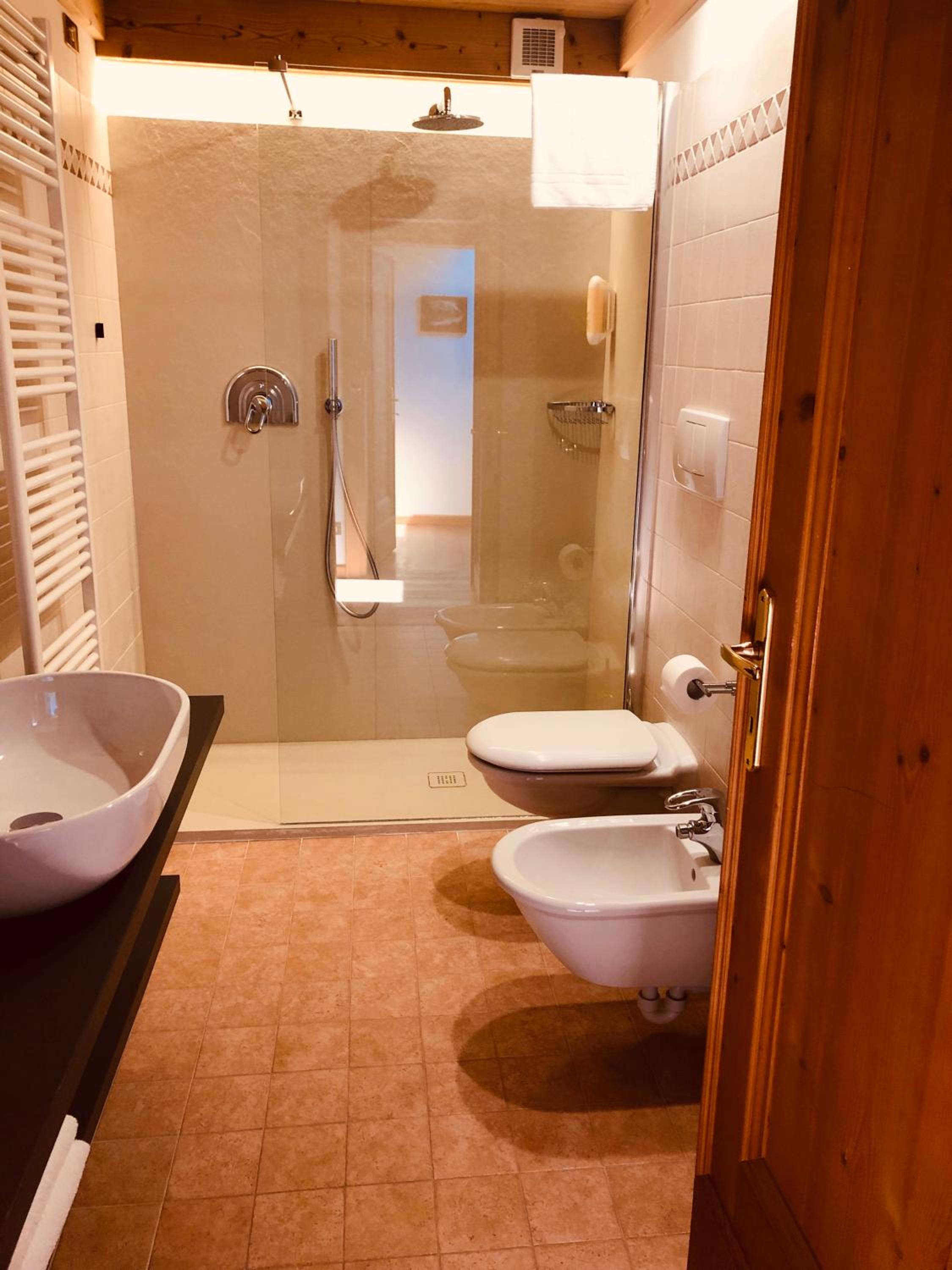 Suite with Garden View - Photo 5
