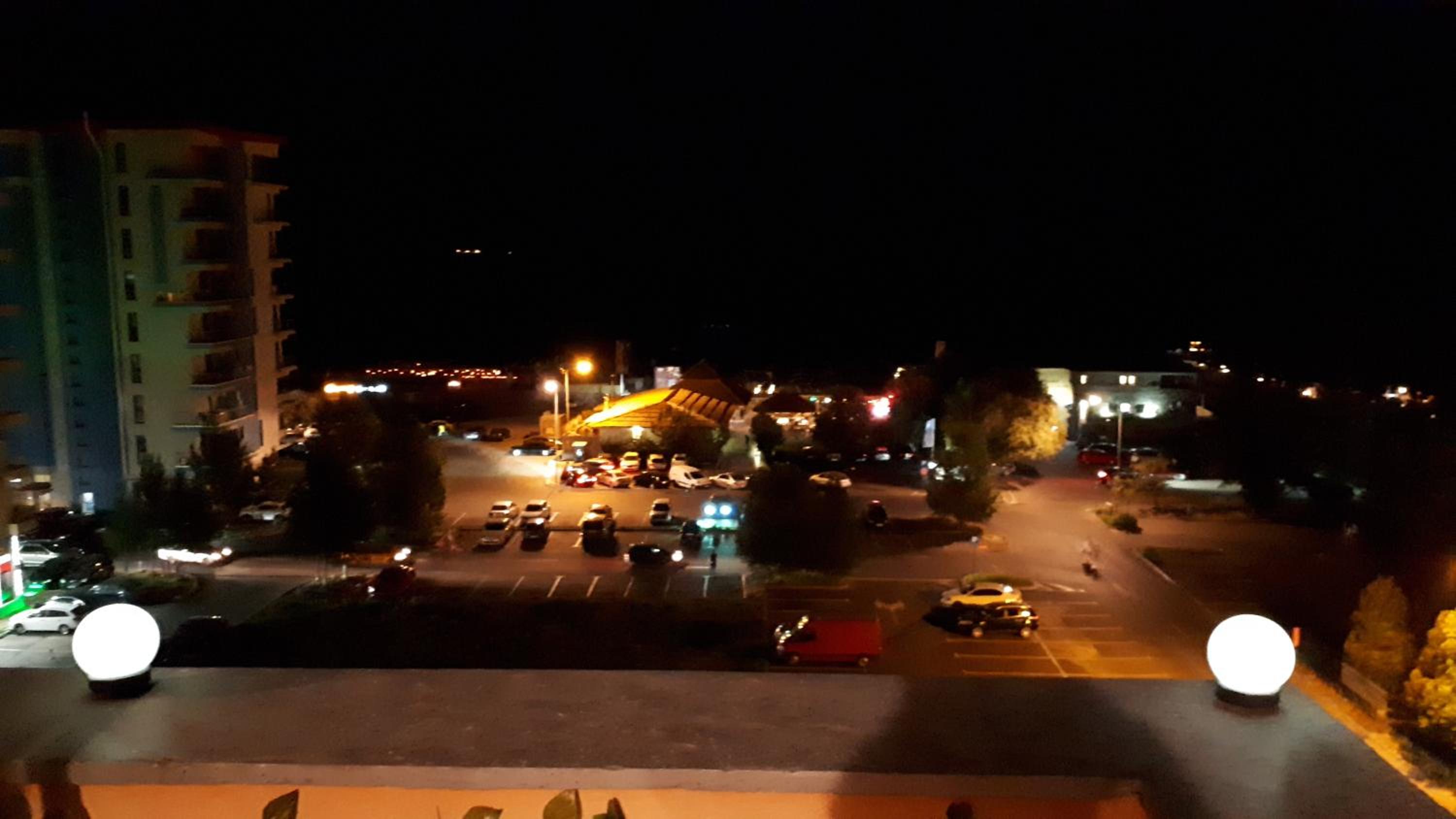 Apartment with Sea View - Photo 35
