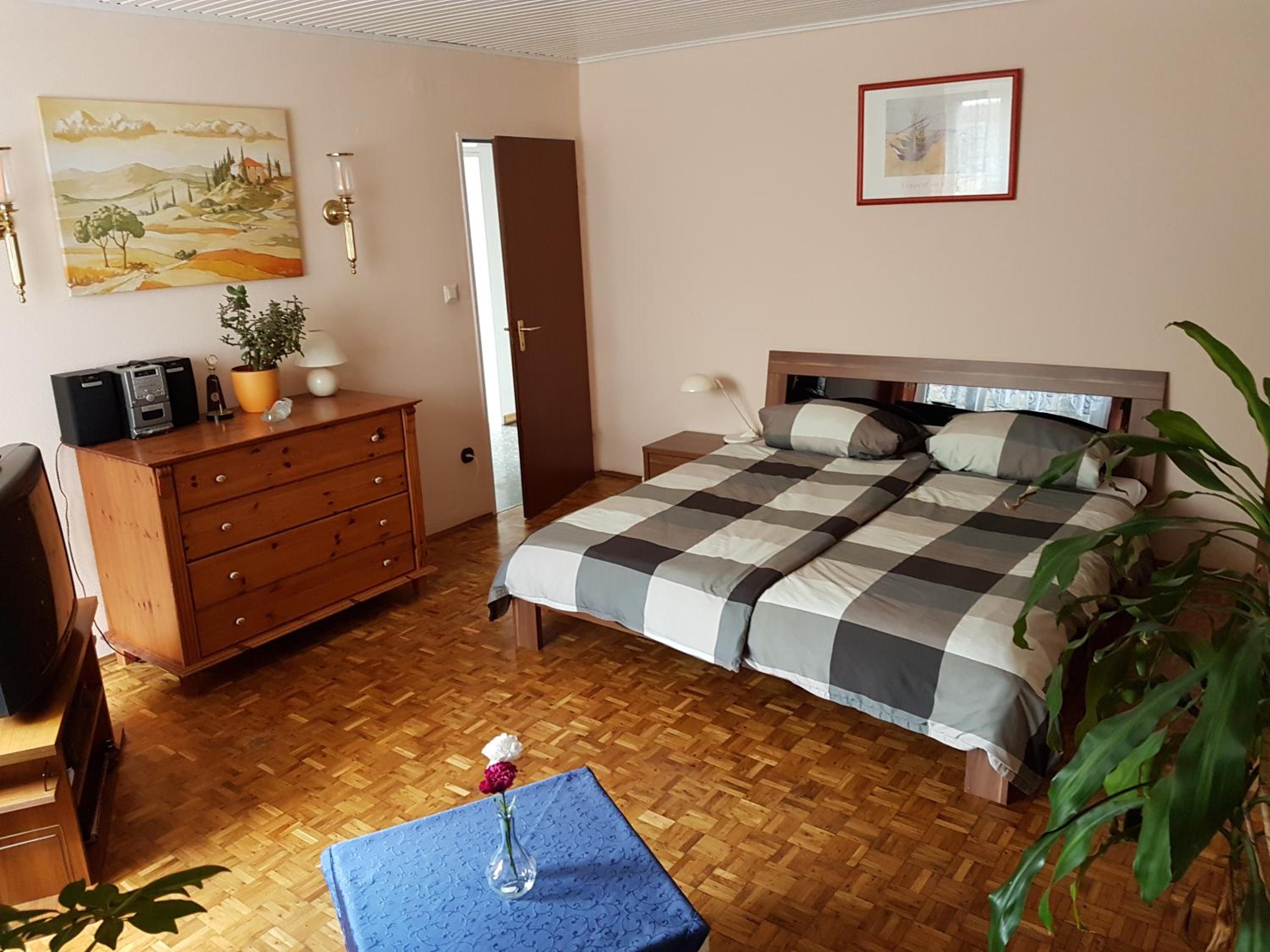 Apartment - Ground Floor - Photo 1
