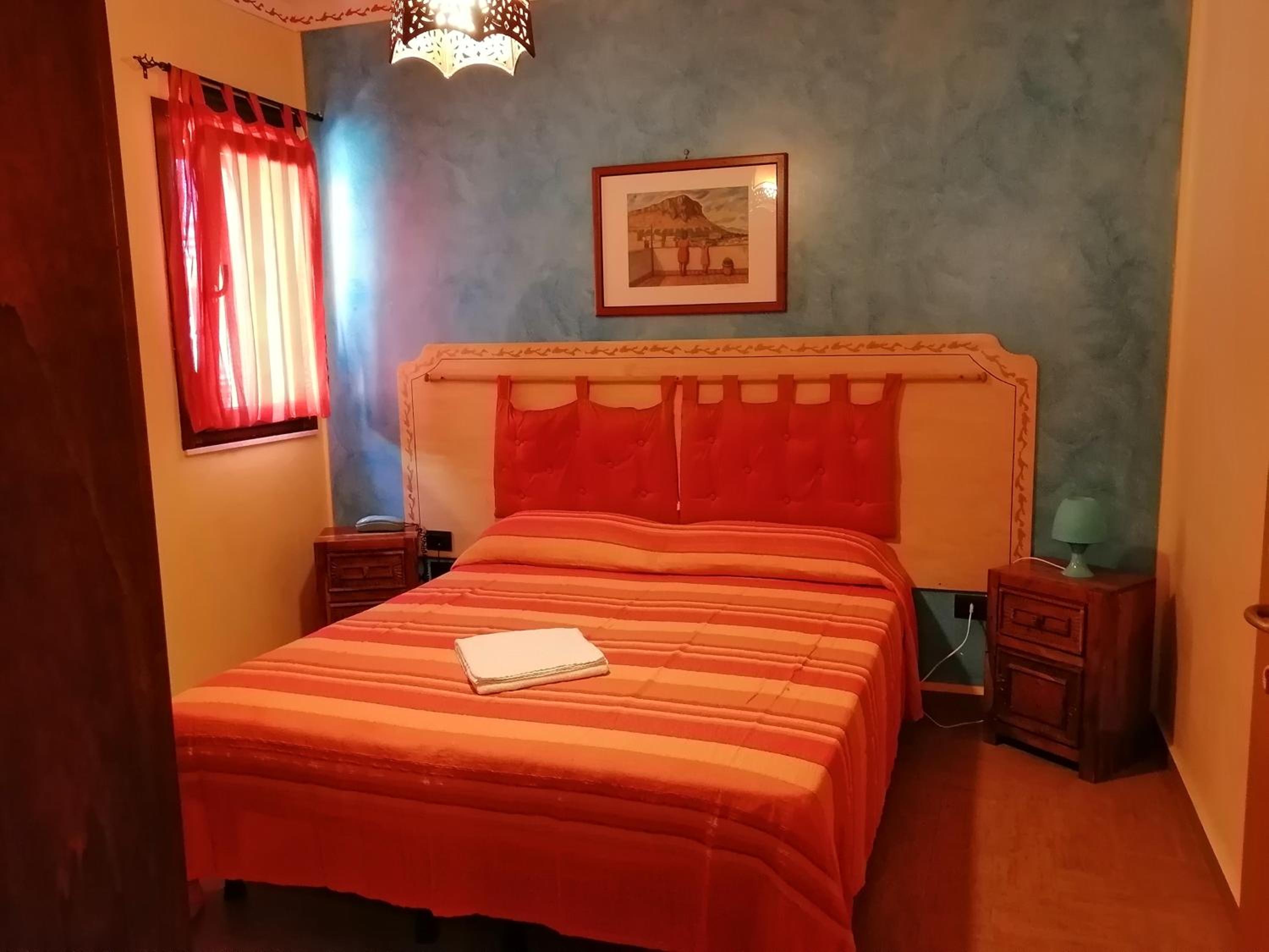 Double Room with Private Bathroom photo 1