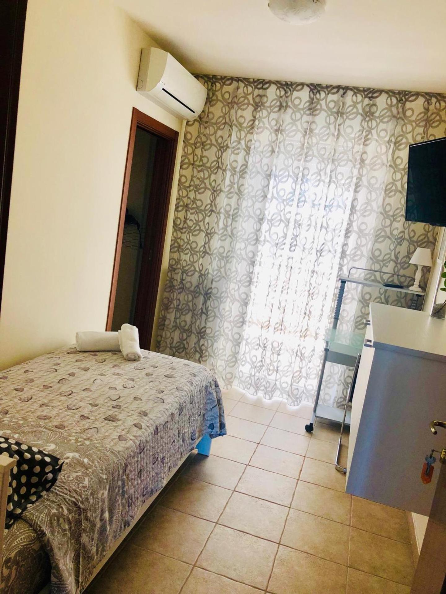 Single Room with Private Bathroom