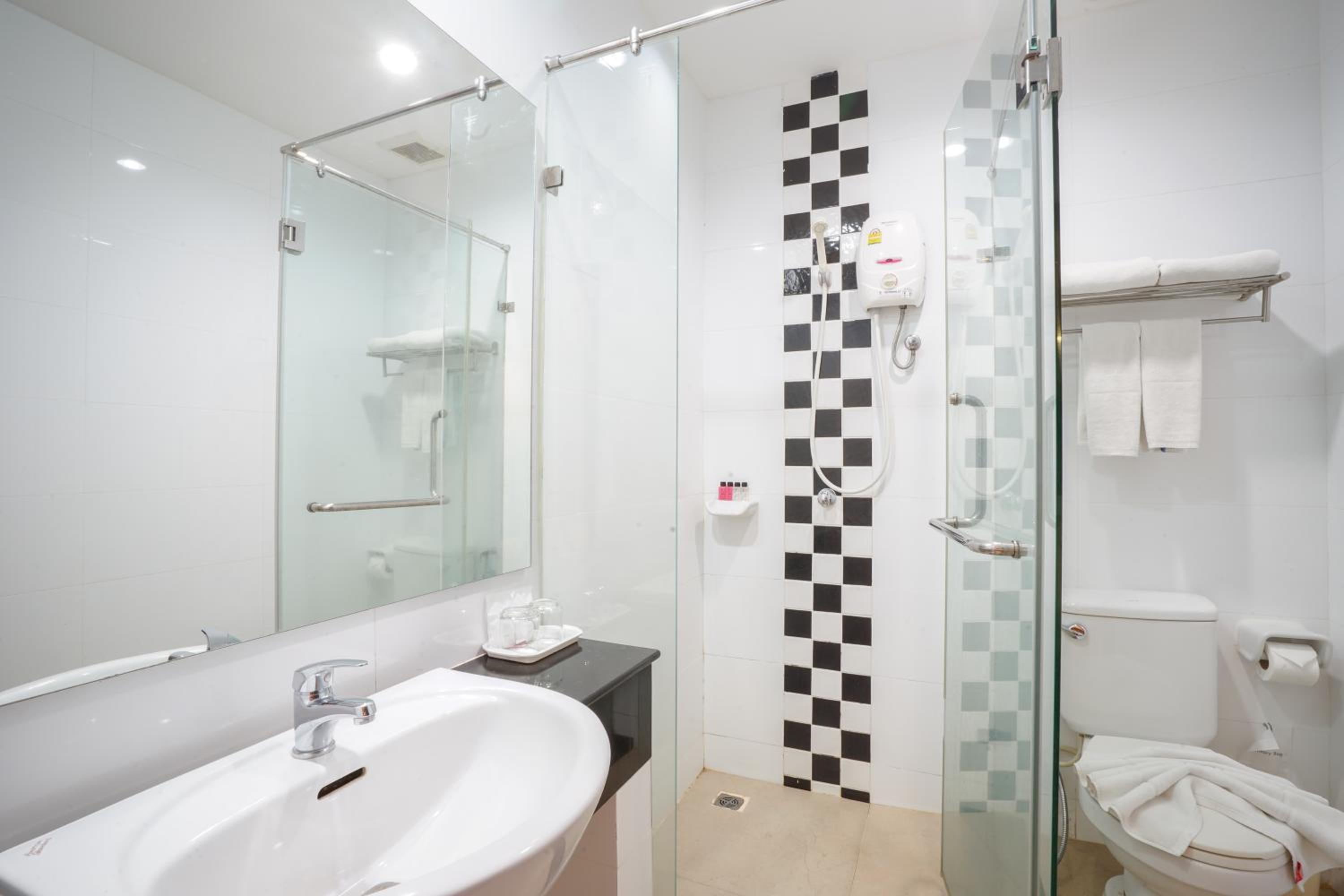 Superior Twin Room photo 2