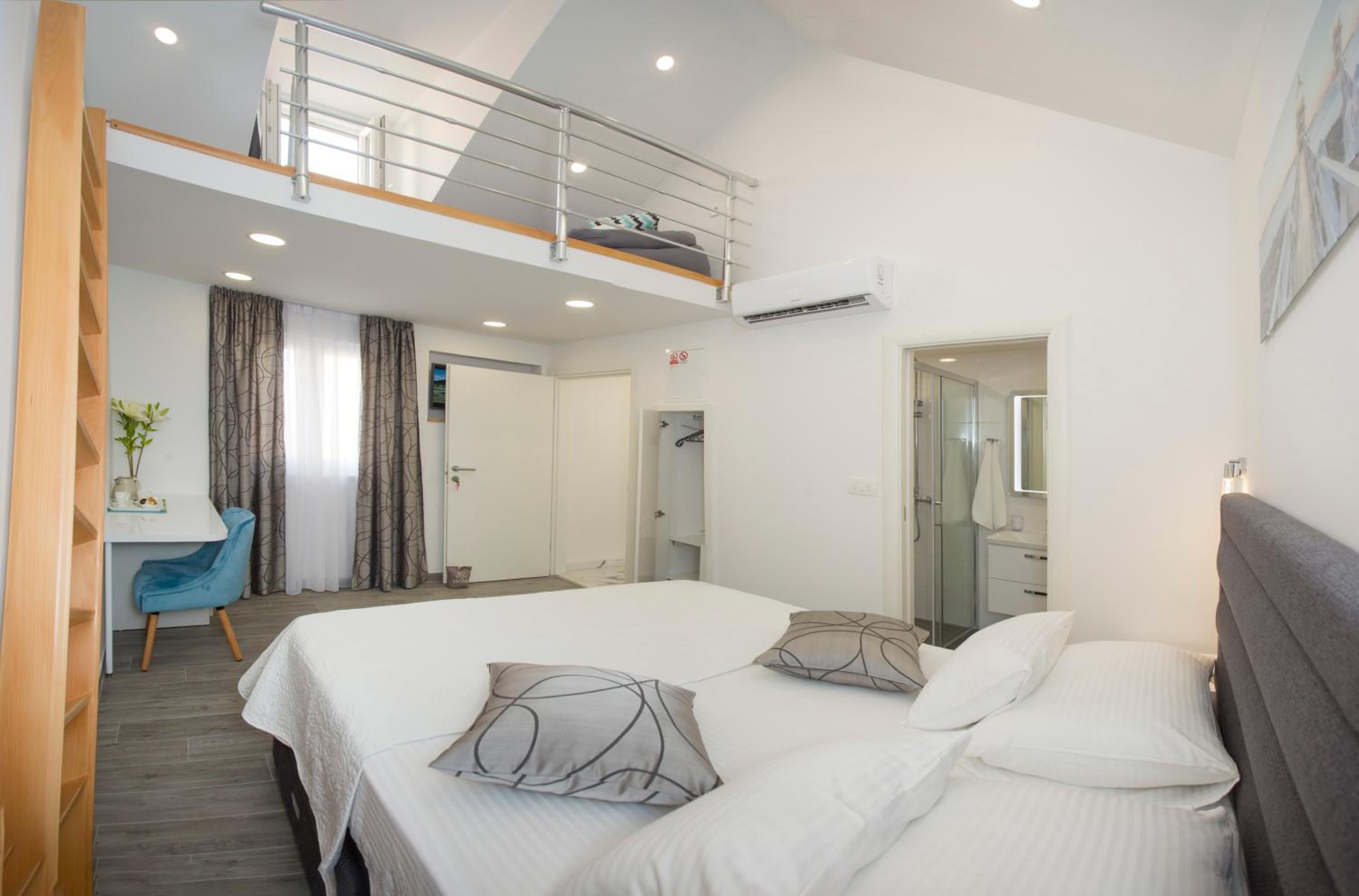 Habitación doble deluxe con terraza compartida