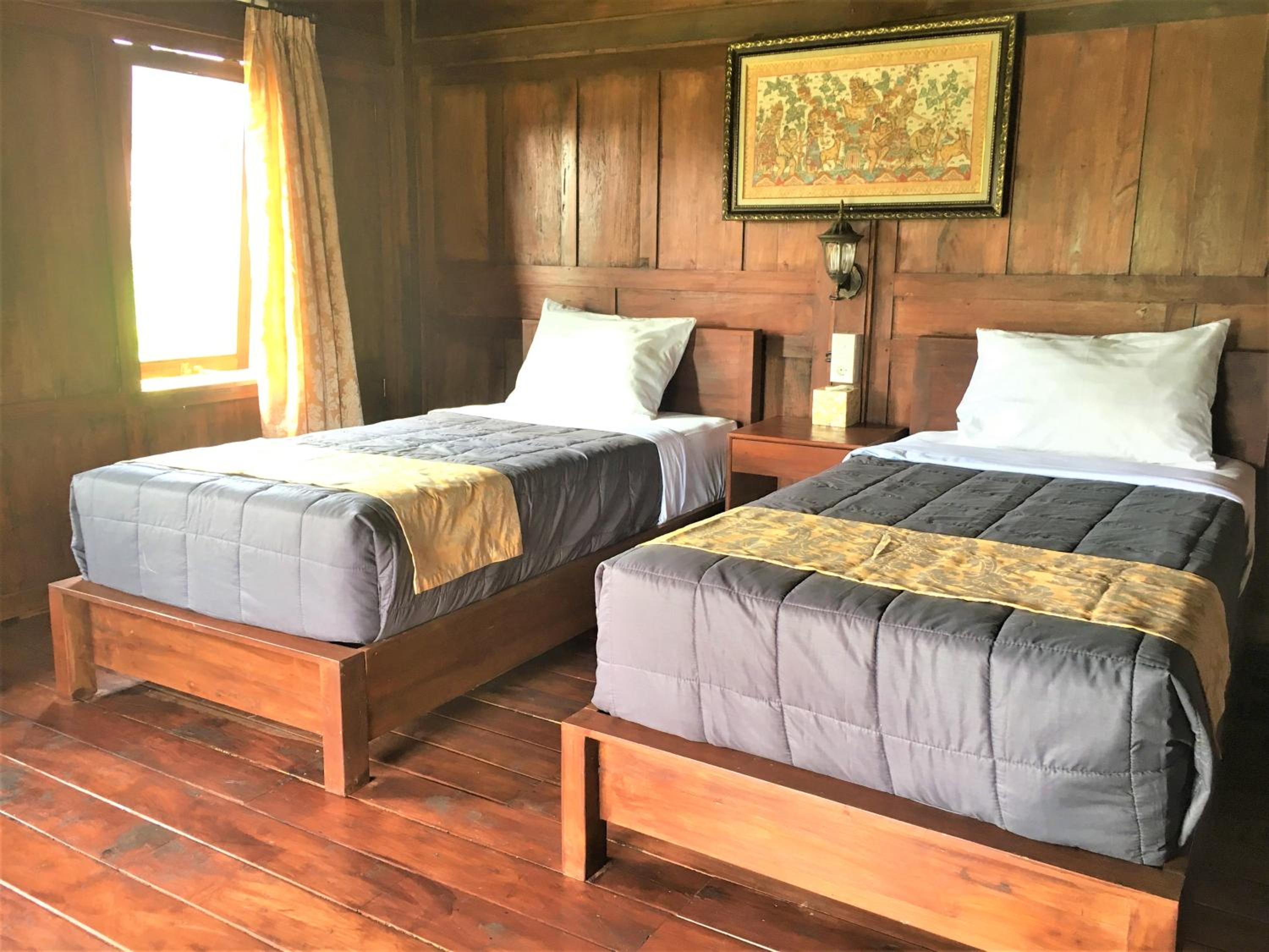 Bungalow with Fan - Photo 29