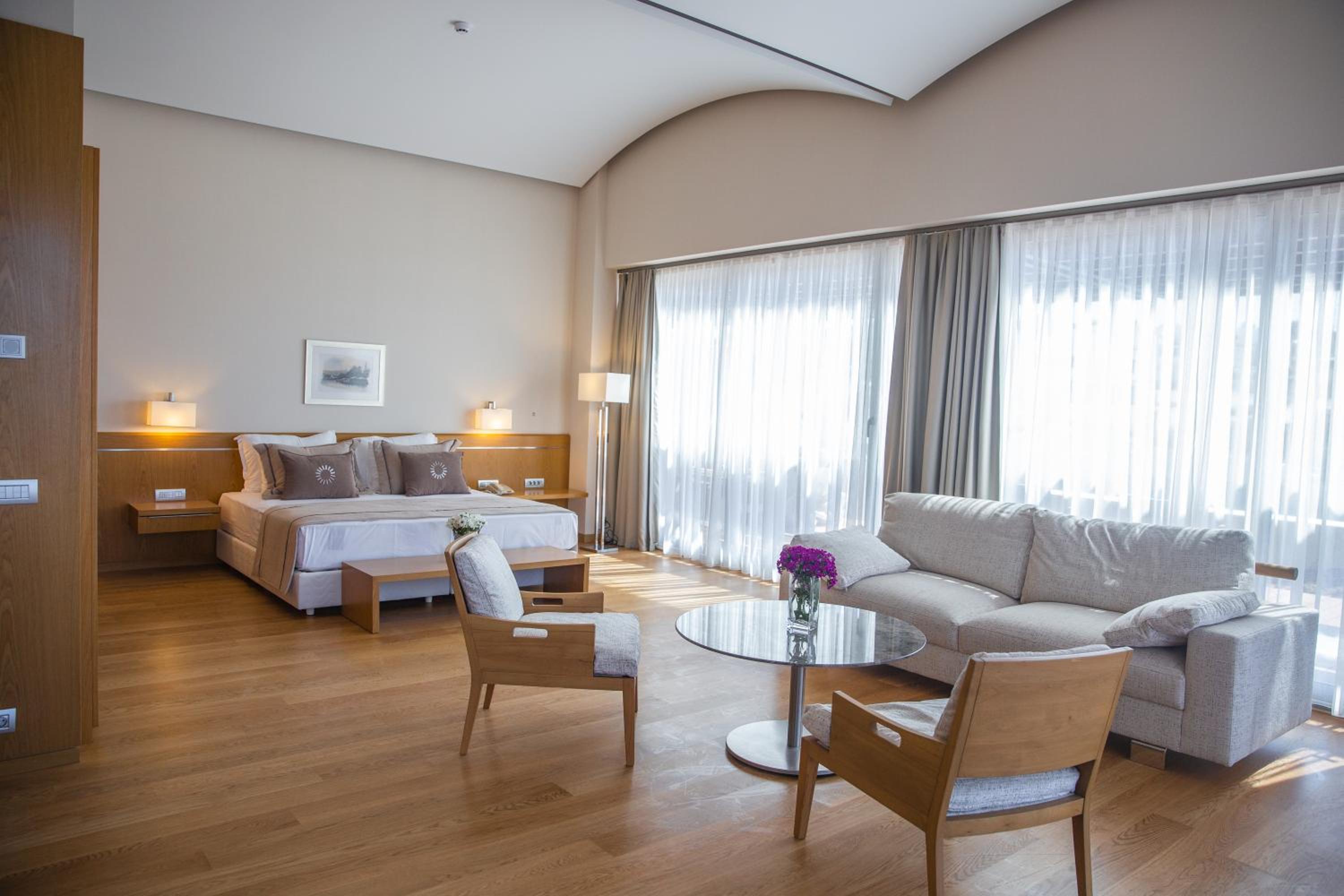 Suite with Sea View - Photo 4