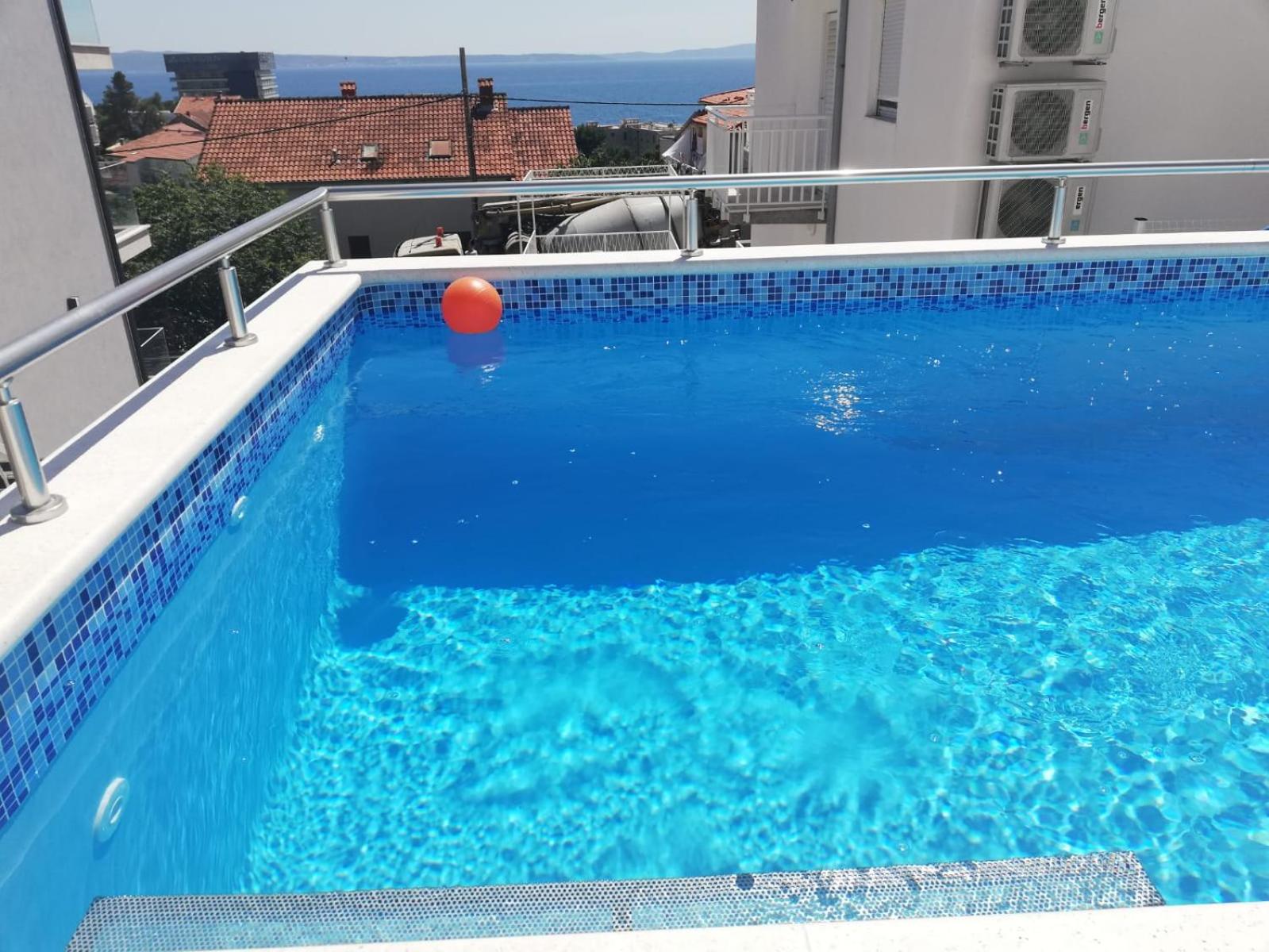 Apartment with Sea View - Photo 7