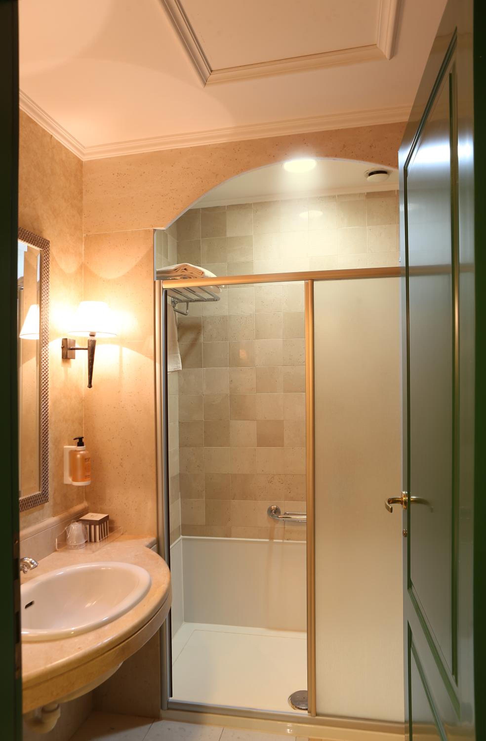 Junior Suite - Photo 5
