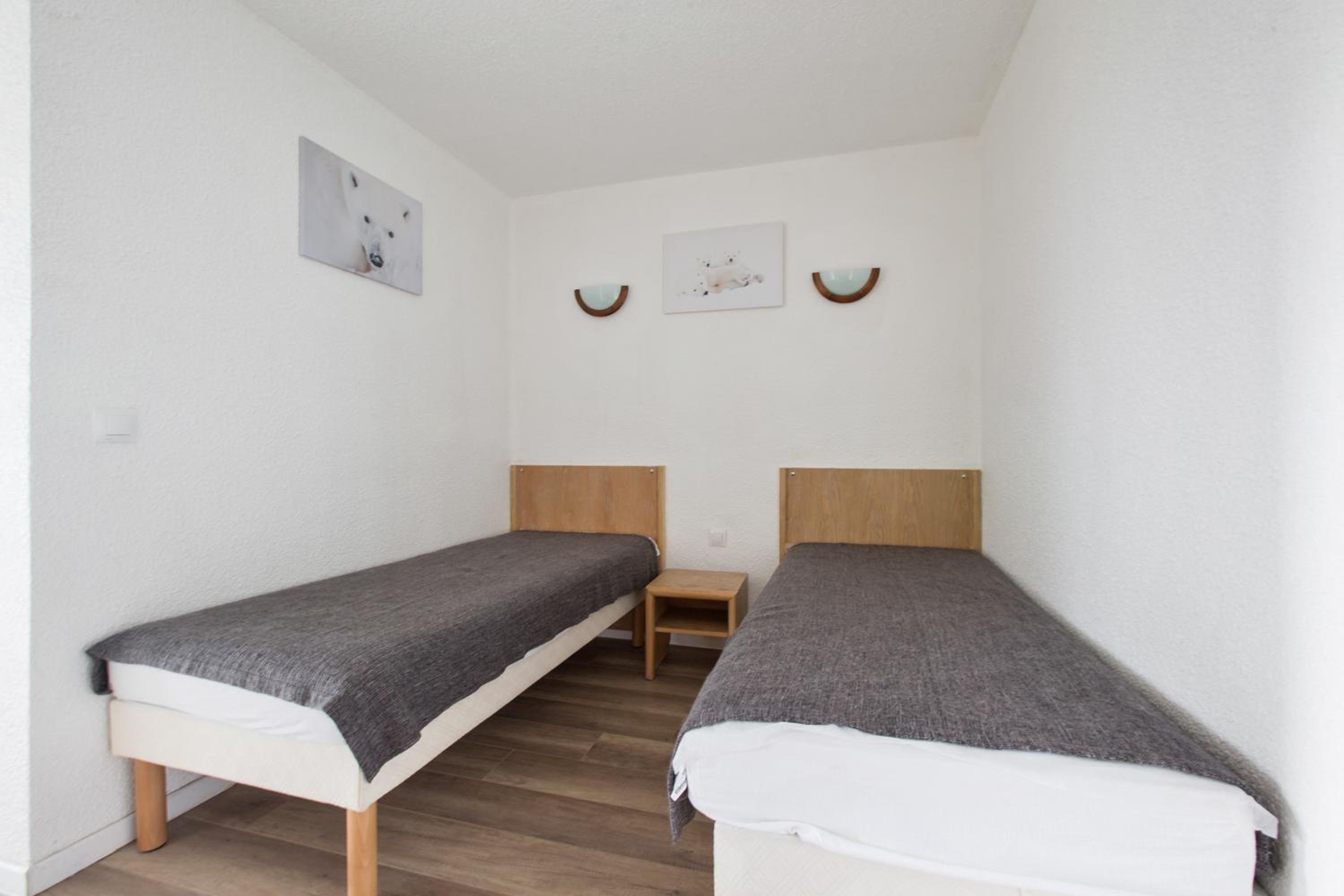 Prestige Studio (4 People)