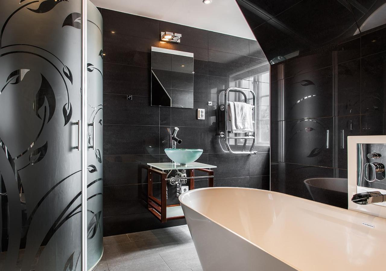 Suite - Photo 5
