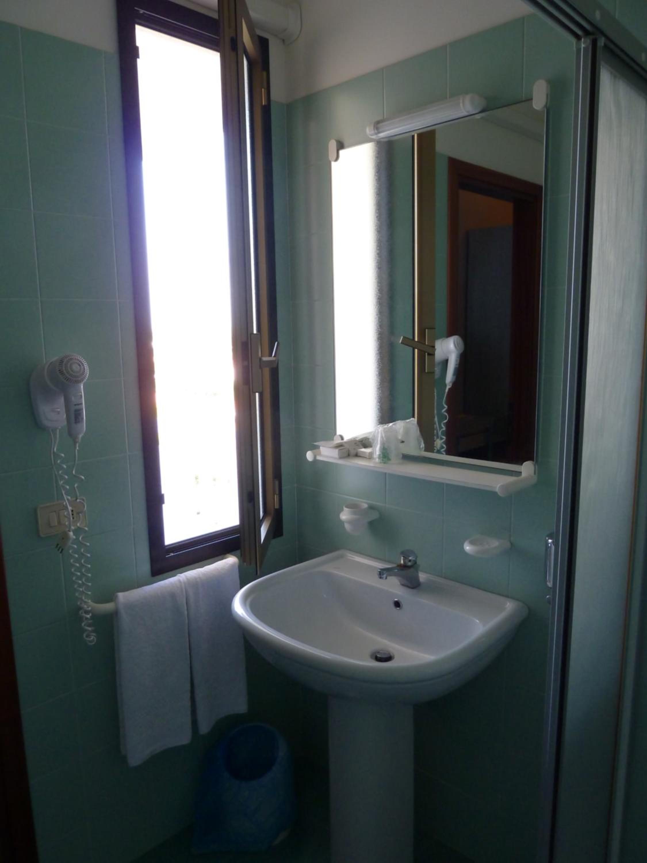 Double Room - Photo 63