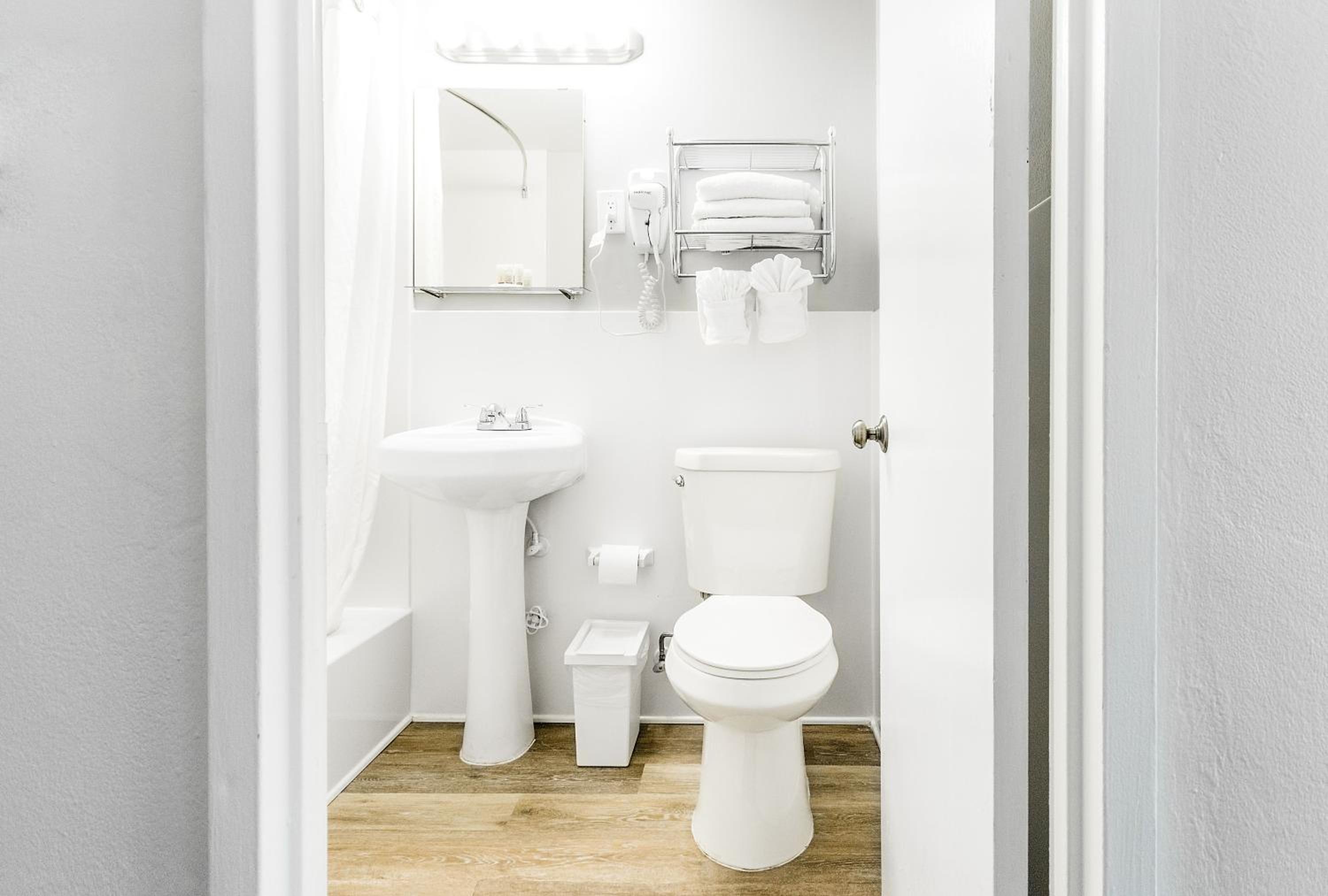 Standard Room - Photo 8