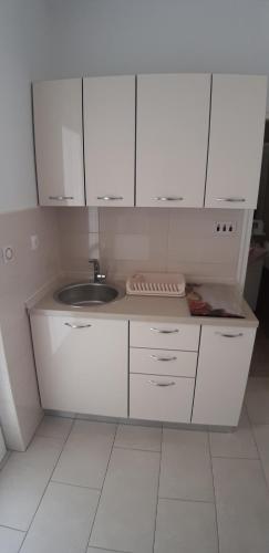 Apartment with Terrace photo 3