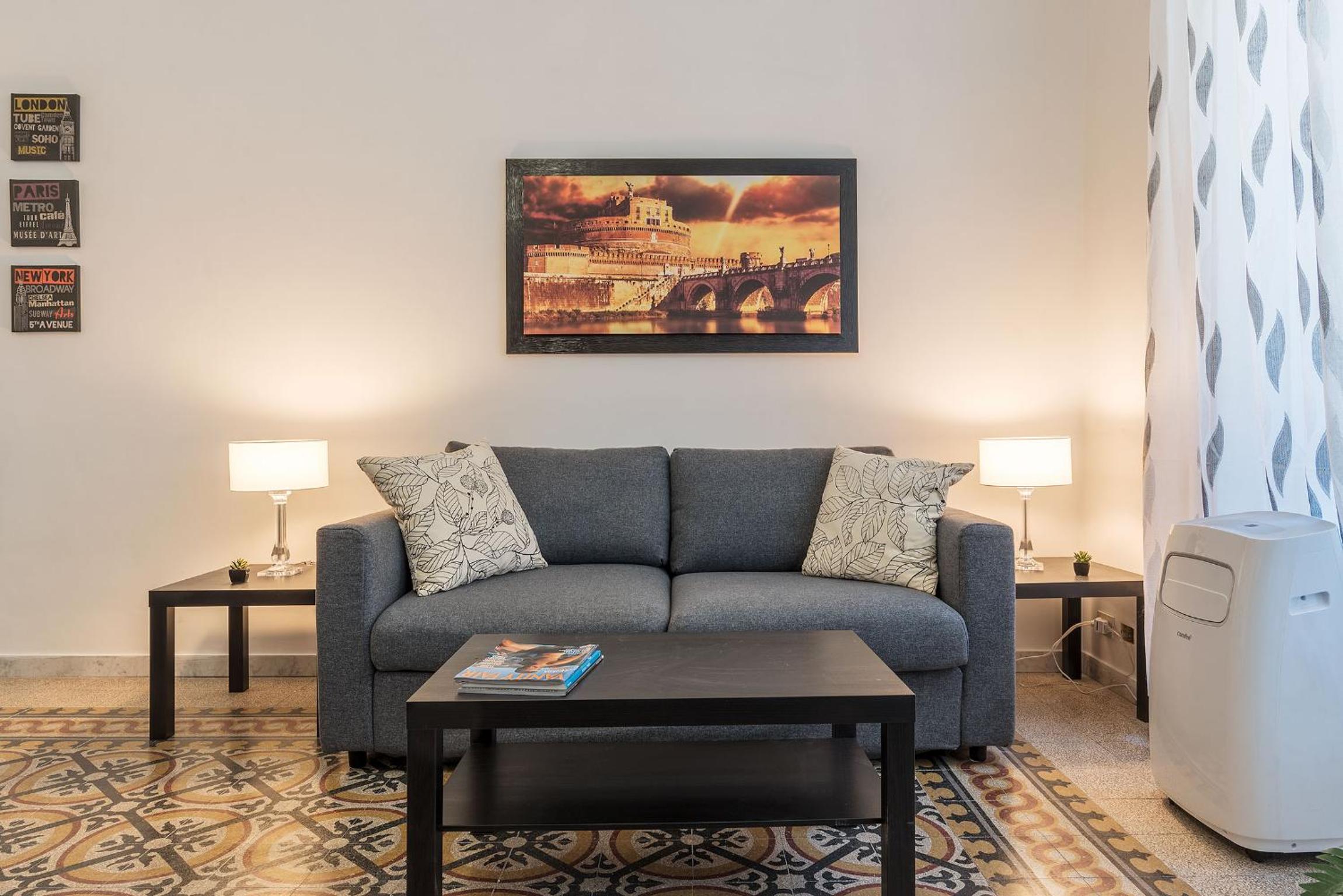 One-Bedroom Apartment