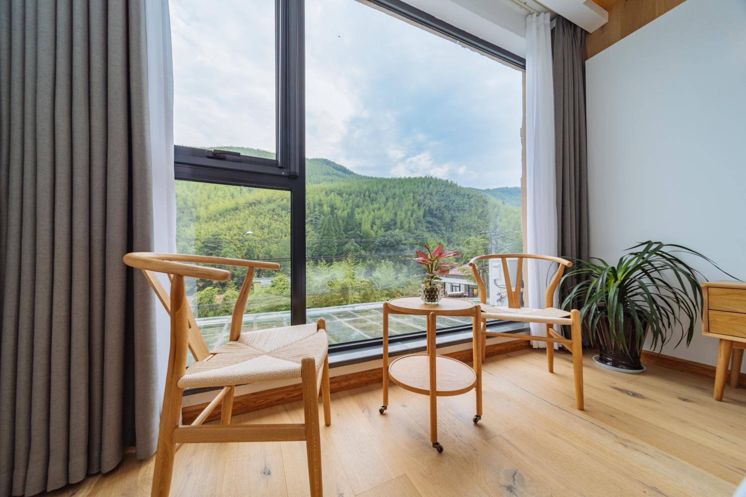 Double Room with Mountain View photo 1